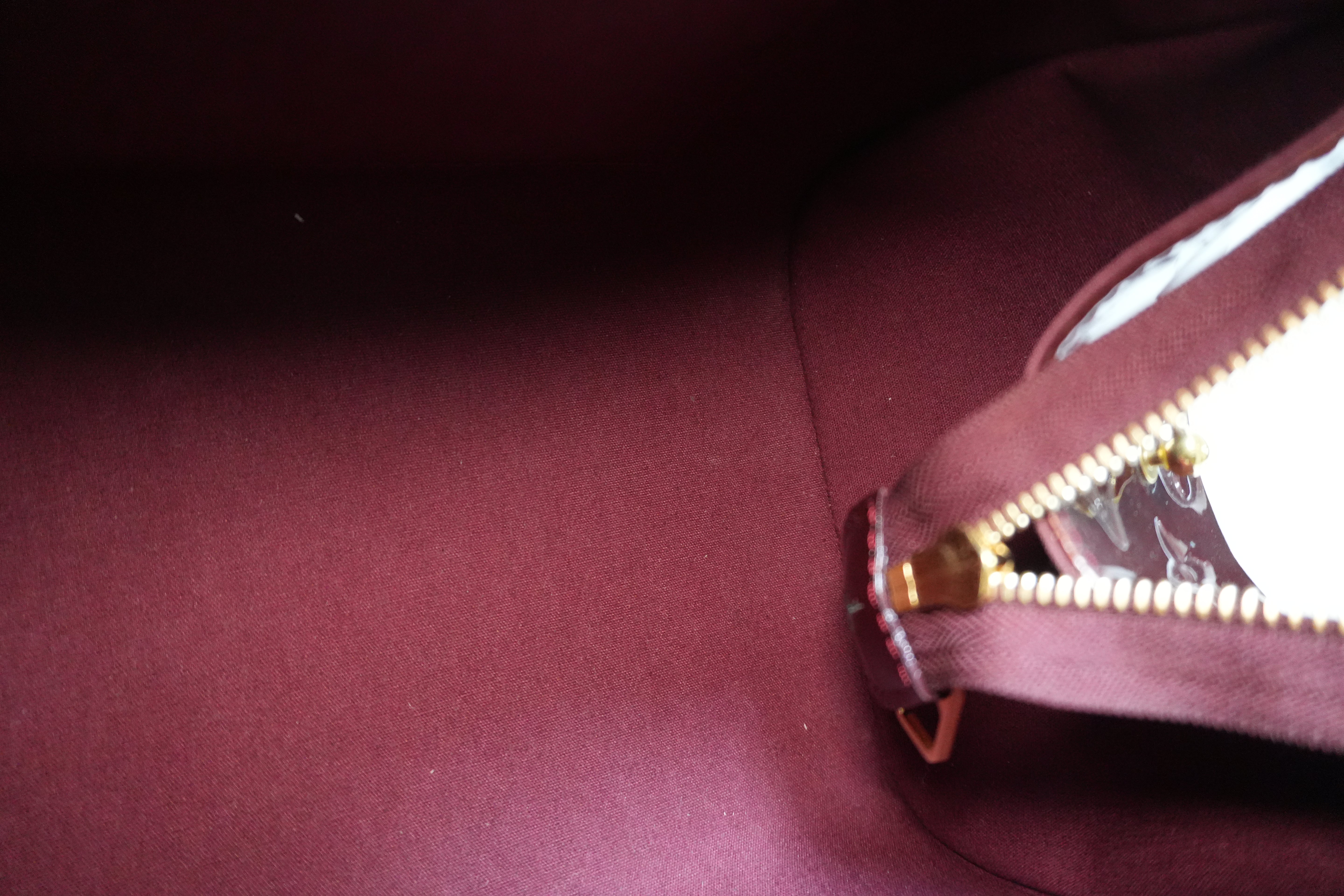 Louis Vuitton Sherwood AlmondHandbag