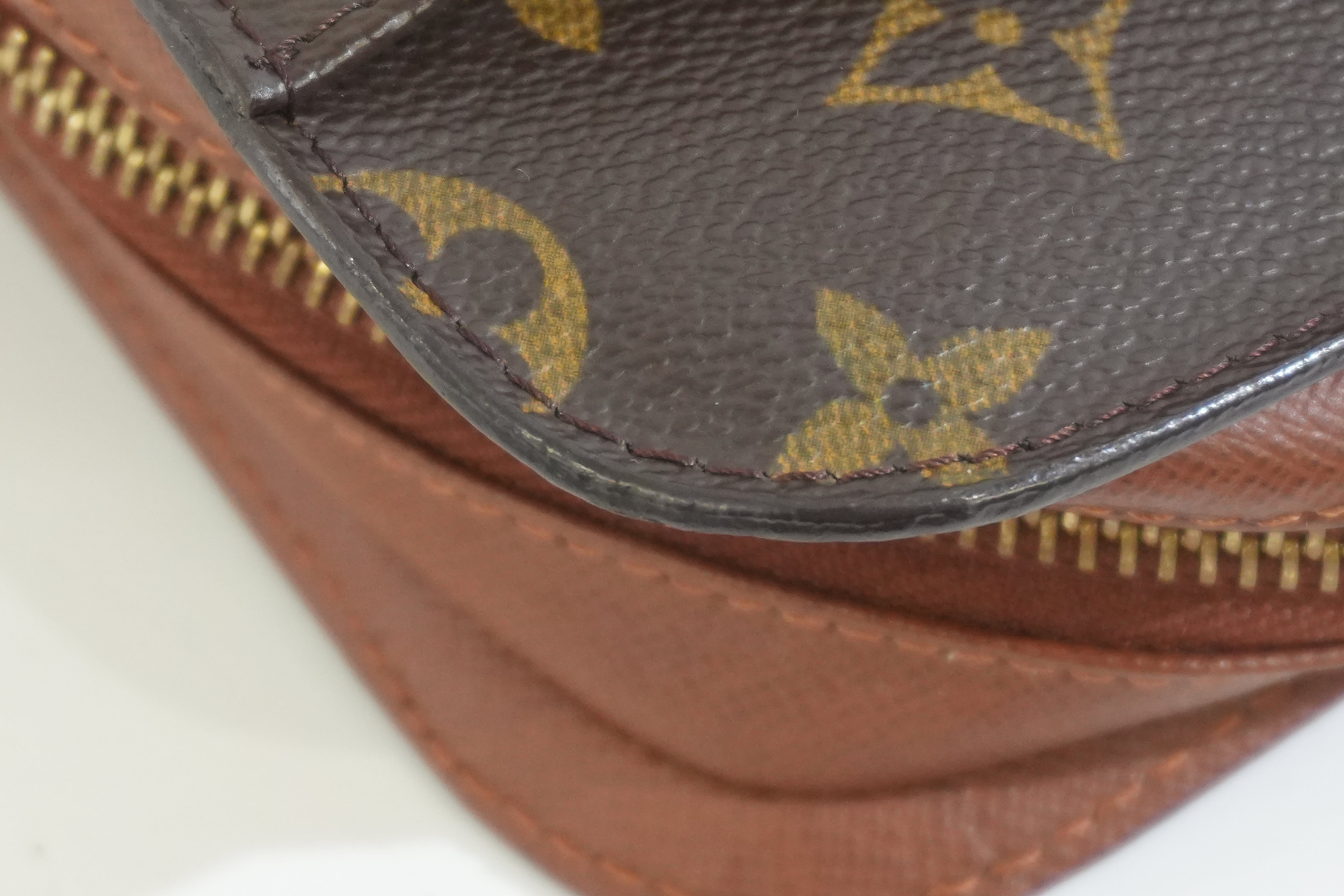 Pre-owned Louis Vuitton Monogram Orsay Wrist Clutch Bag