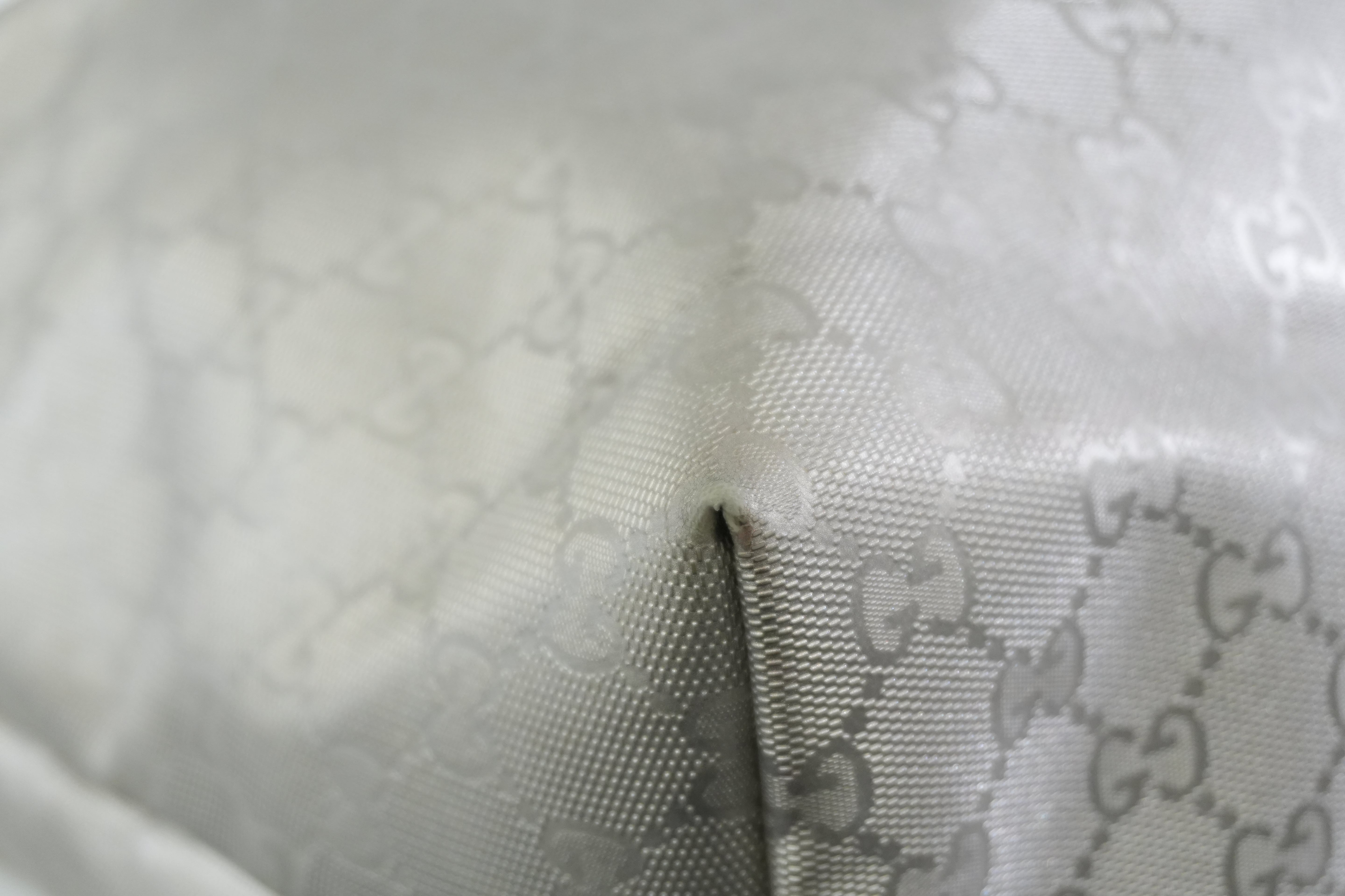 Pre-owned Gucci Metallic Tote Bag SIlver