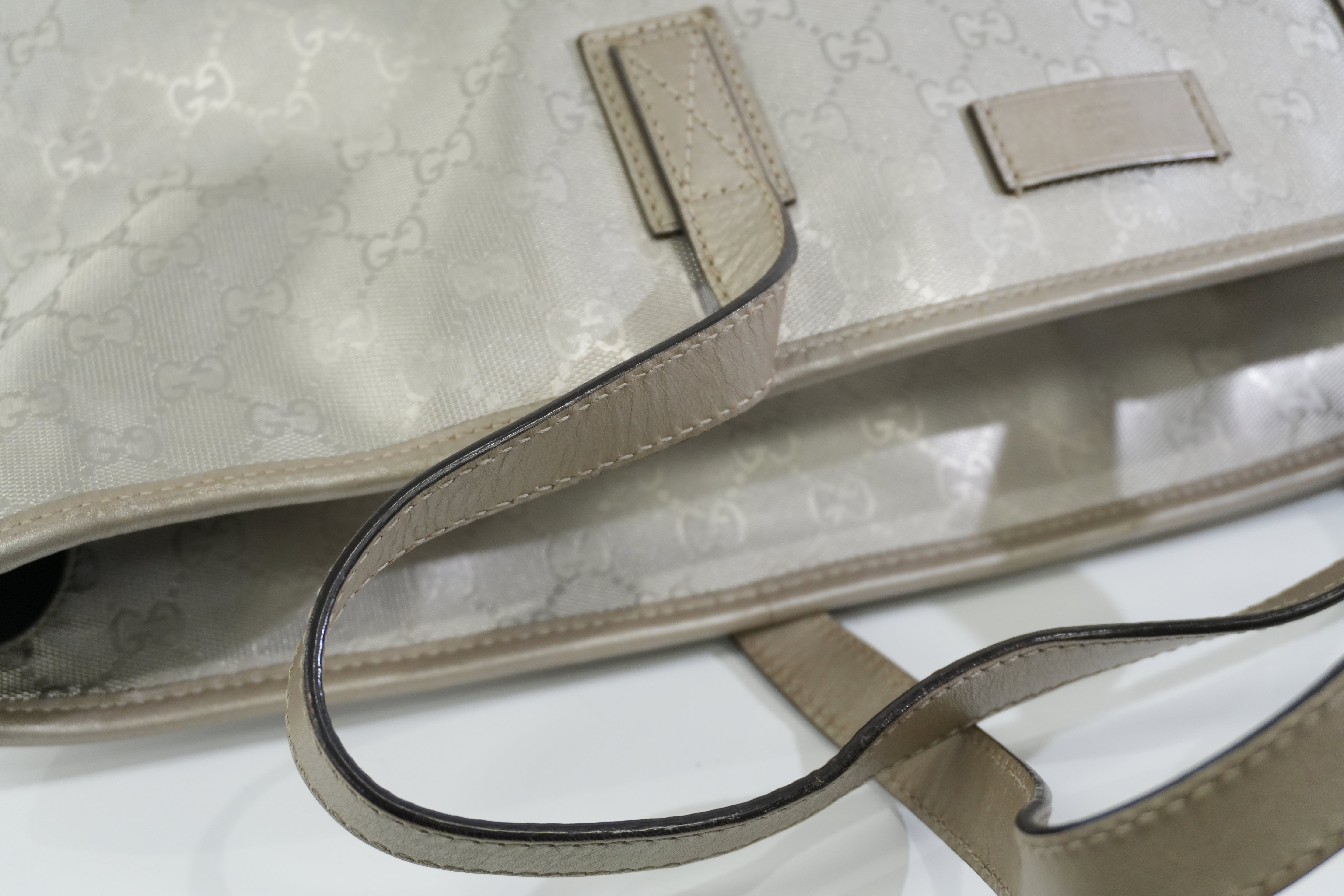 Pre-owned Gucci Metallic Tote Bag SIlver