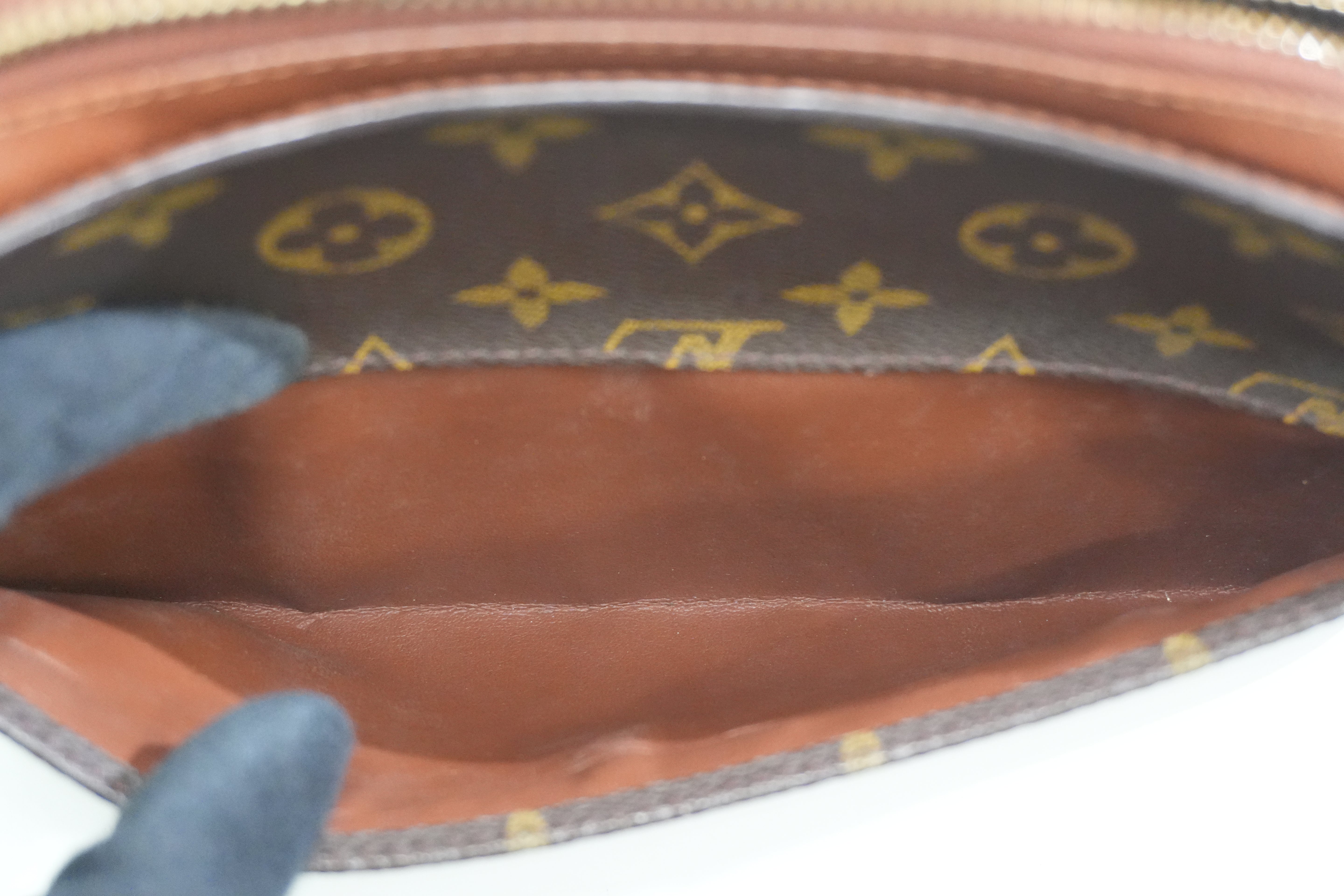 Pre-owned Louis Vuitton Monogram Orsay Wrist Clutch Bag