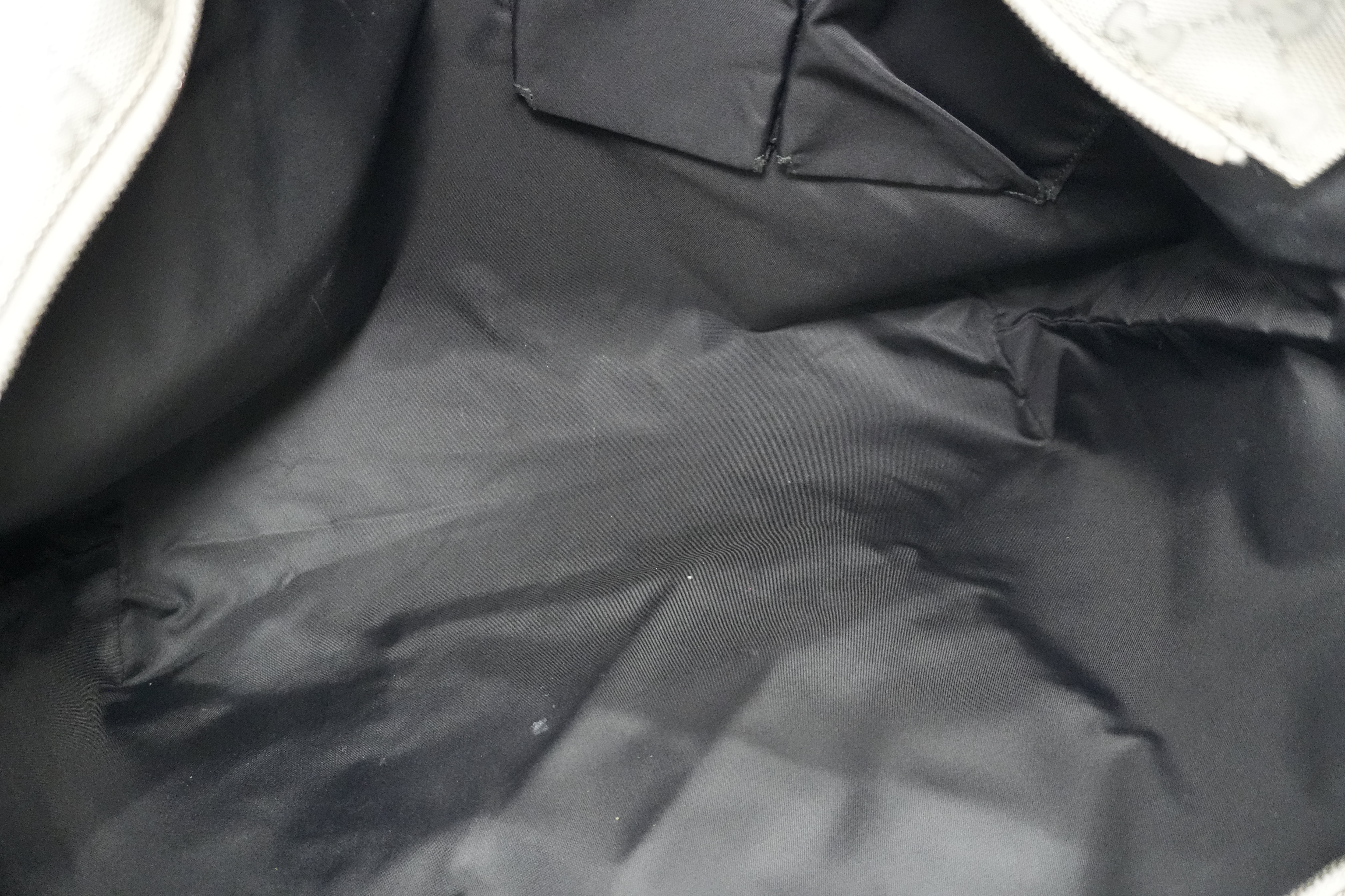 Pre-owned Gucci Metallic Tote Bag SIlver