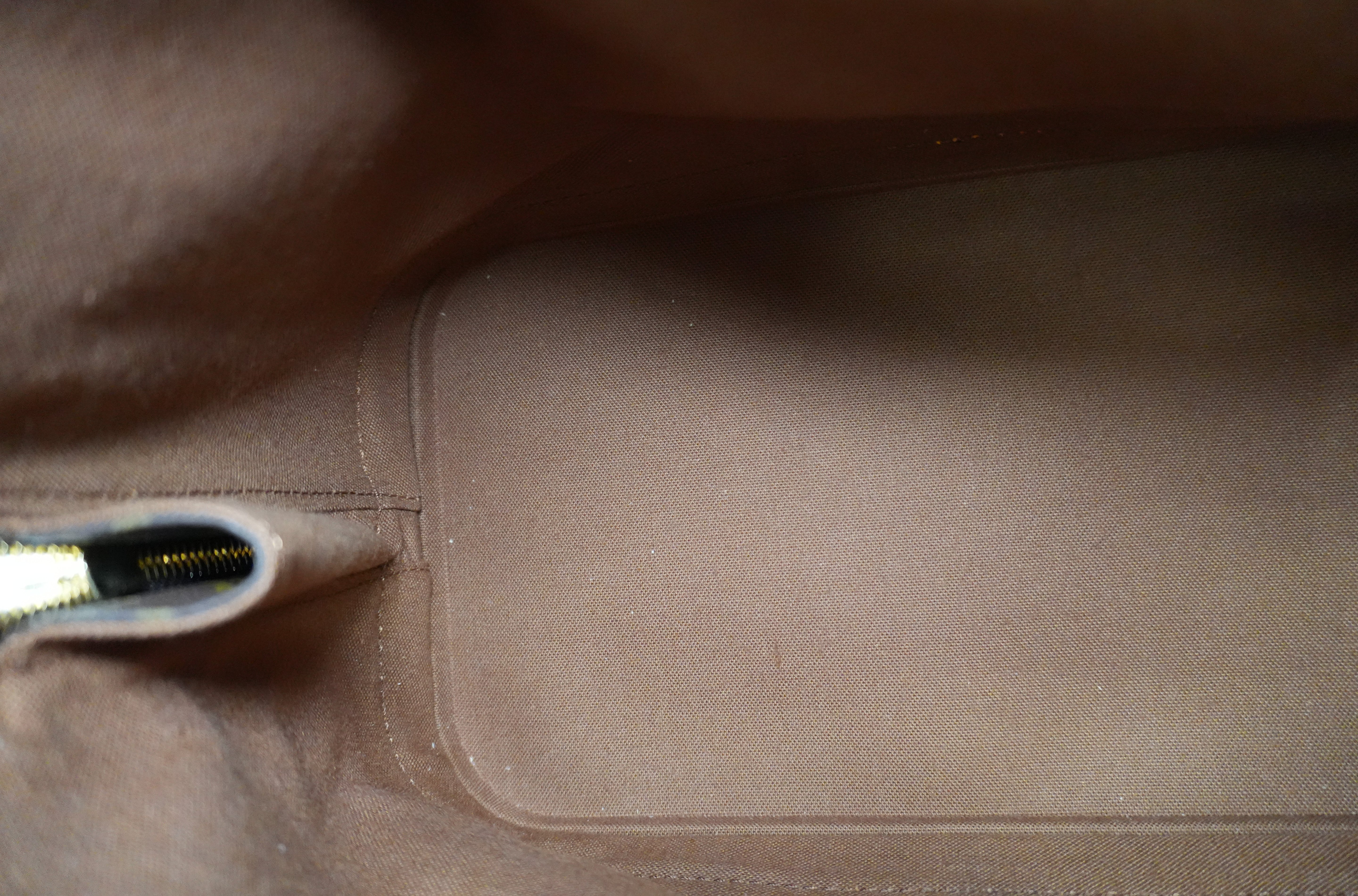 Louis Vuitton Monogram Alma Handbag Used