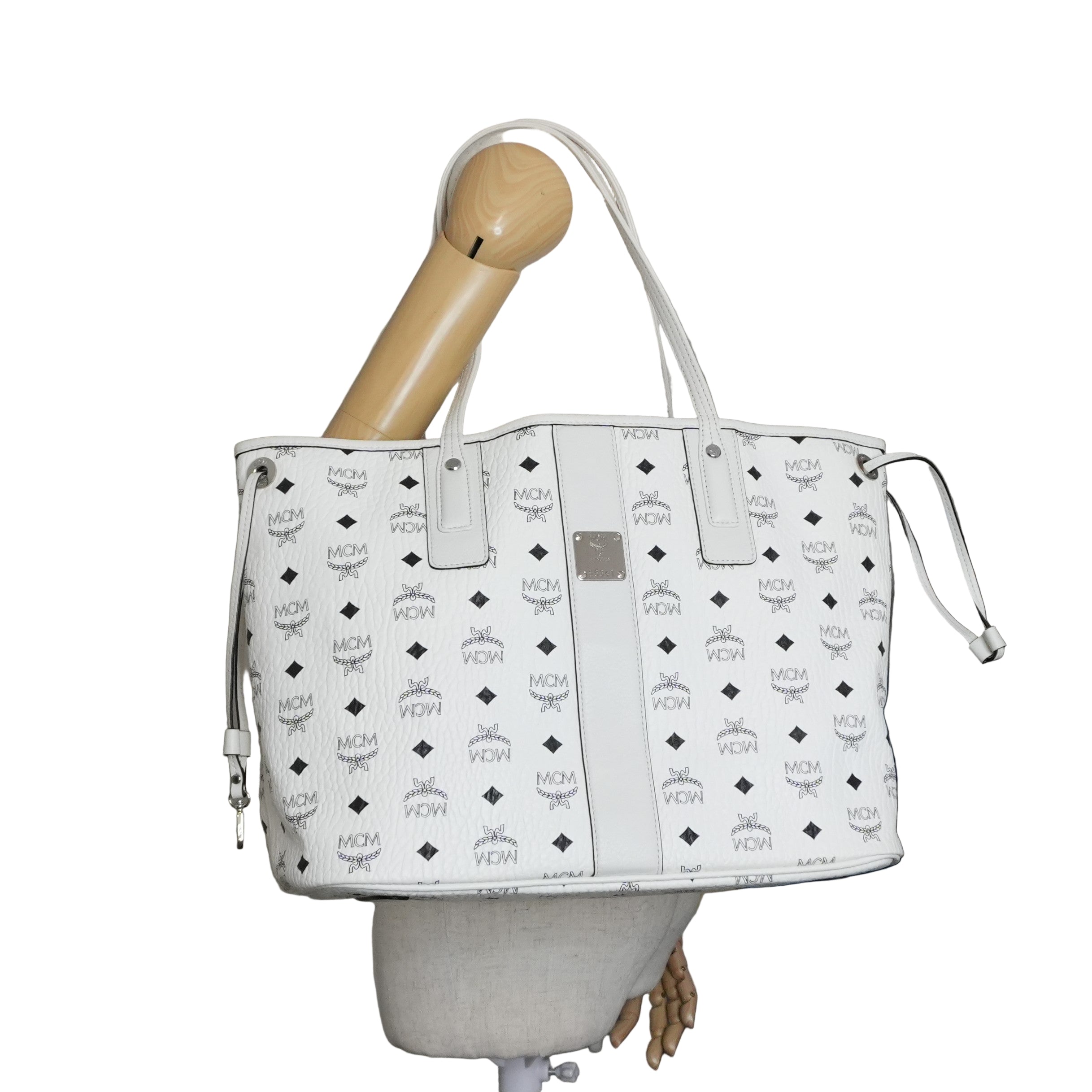 Pre-owned MCM Tote Bag with Pouch White