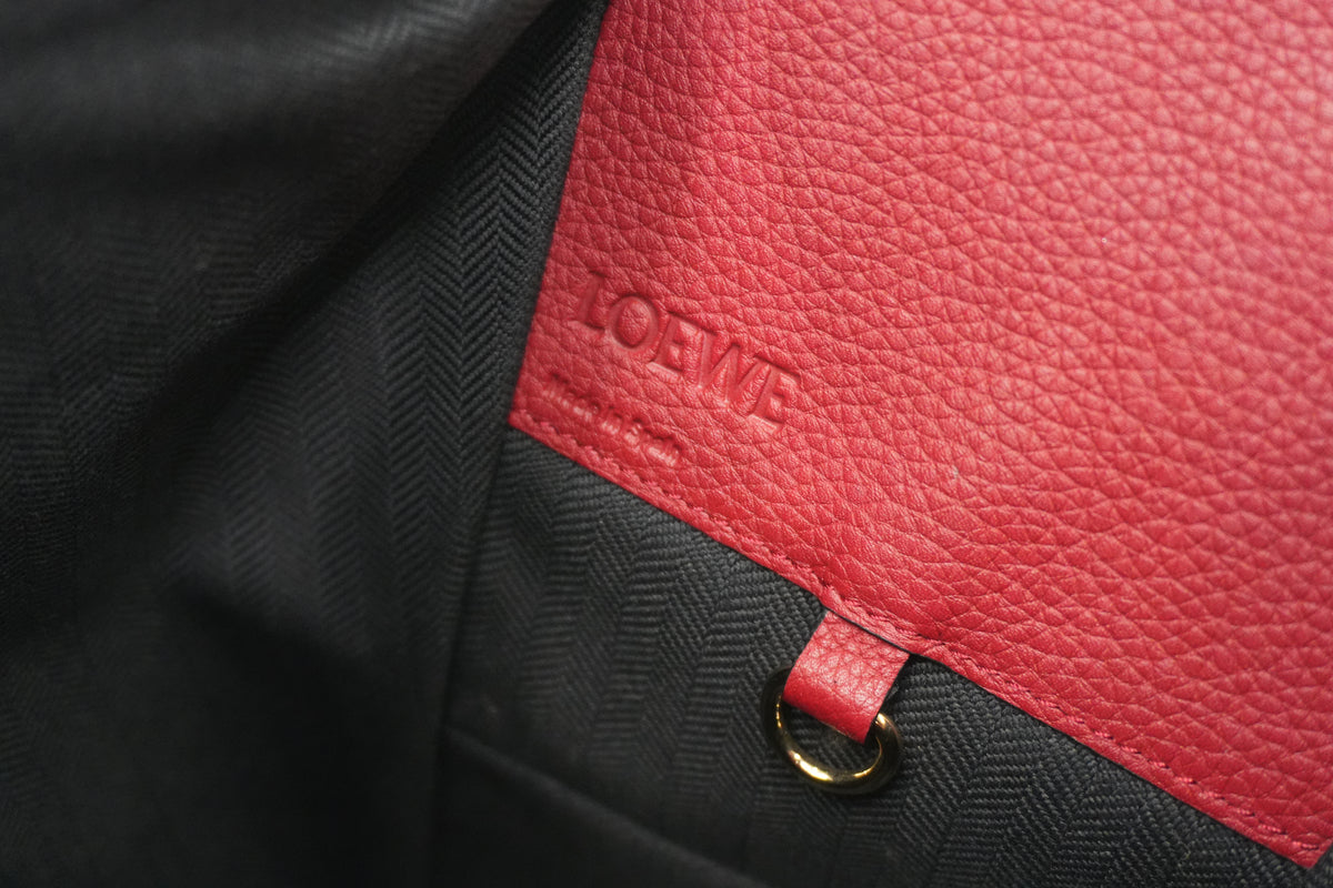 Pre-owned Loewe Hammock Shoulder Bag Red