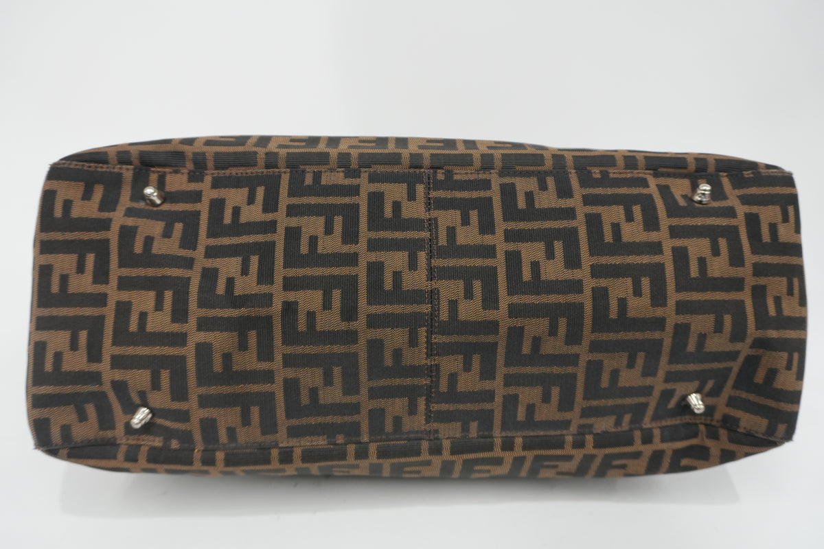 Pre-owned Fendi Zucca Handbag Brown