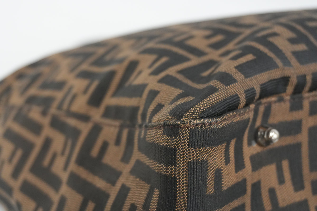 Pre-owned Fendi Zucca Handbag Brown