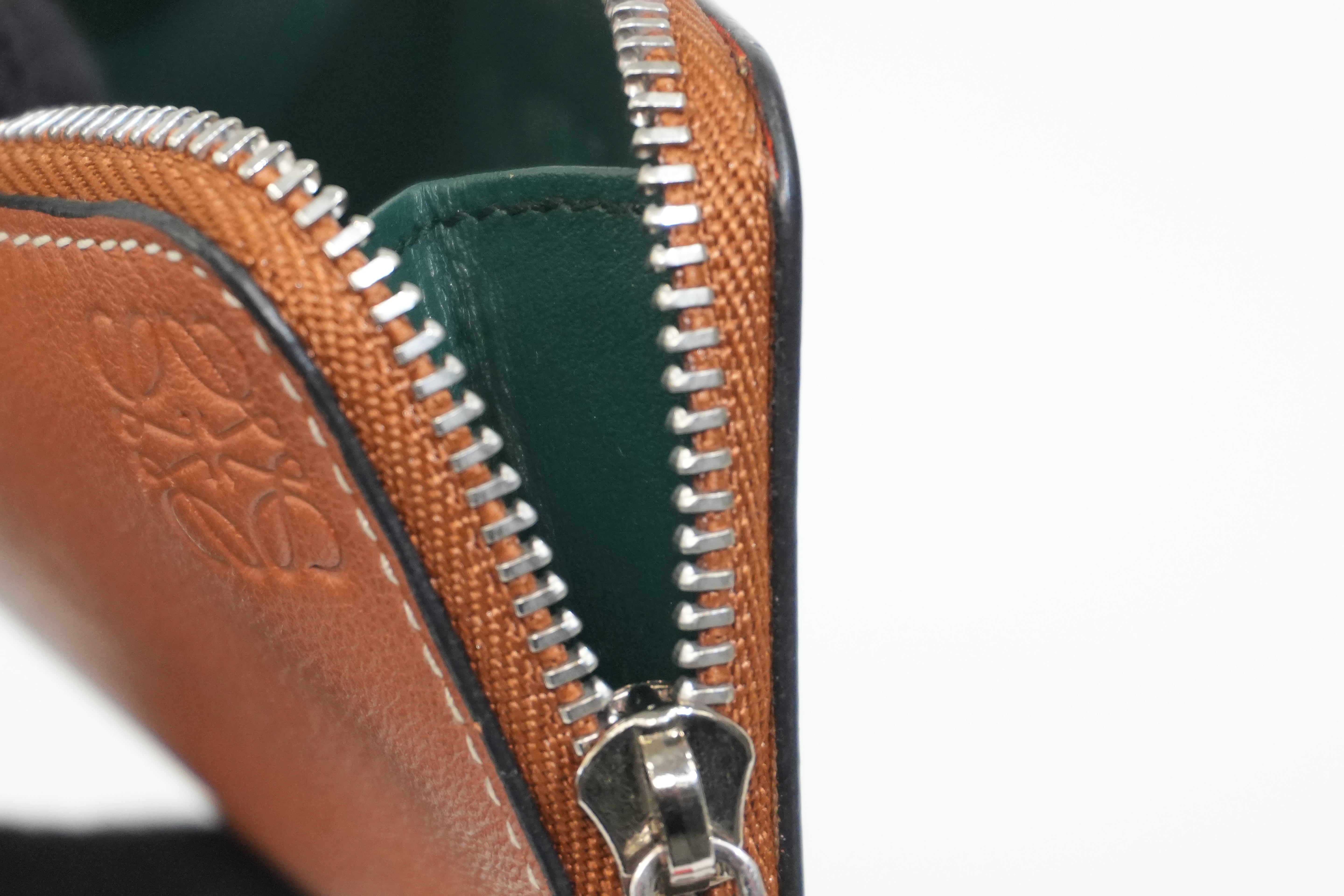 Pre-owned LOEWE Coin Case Brown