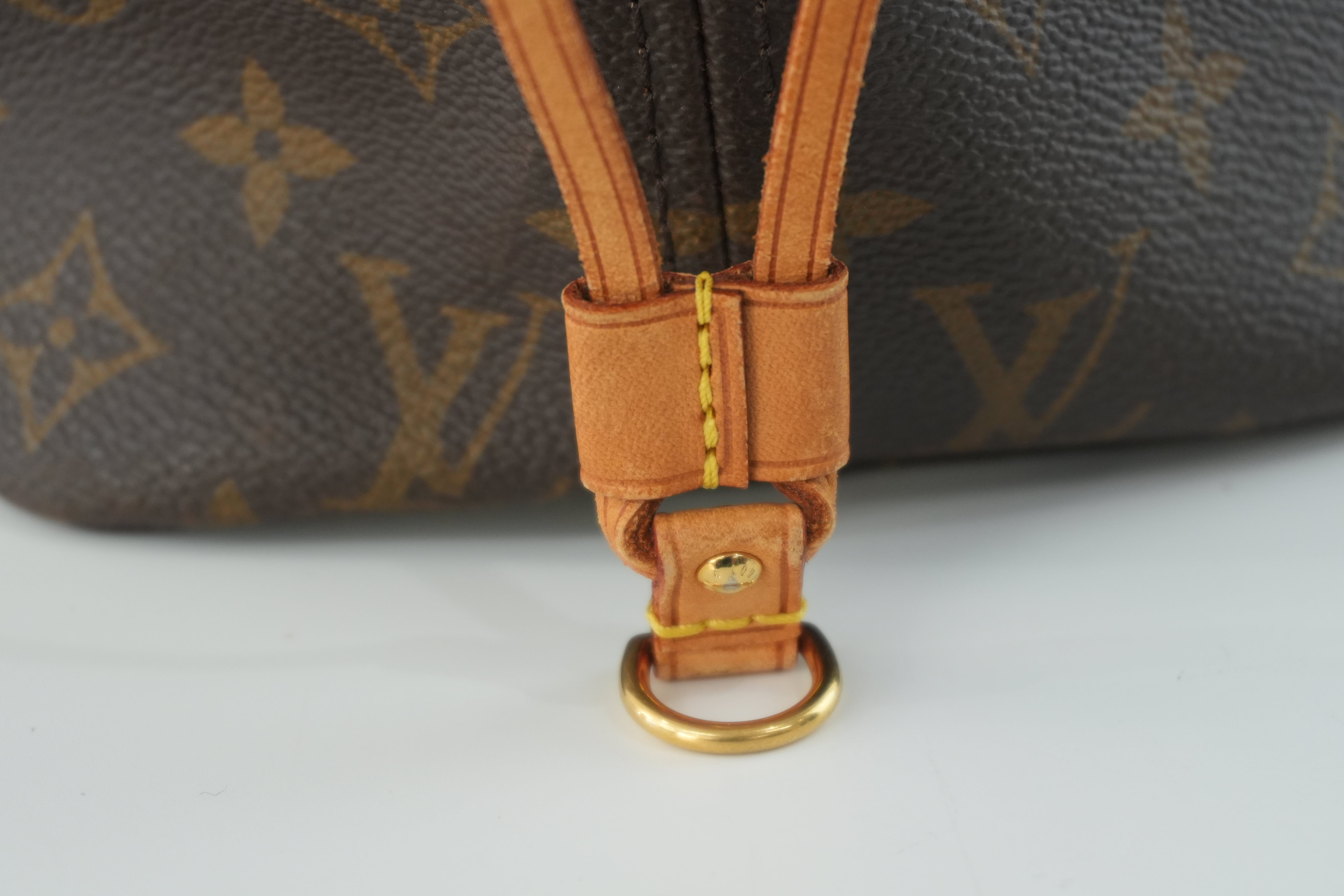 Louis Vuitton Monogram Neverfull MM Shoulder Tote Bag Used