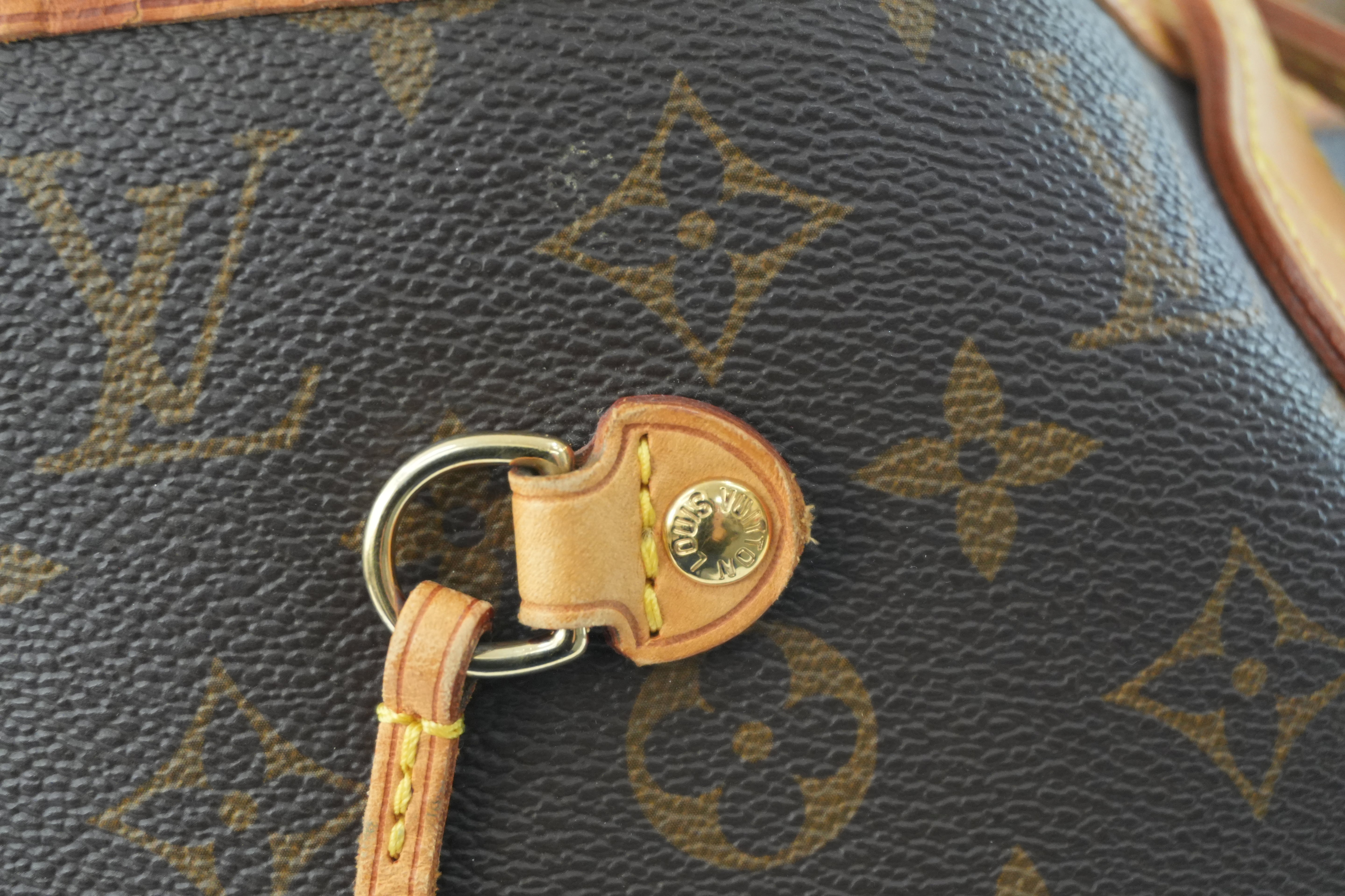 Louis Vuitton Monogram Neverfull MM Shoulder Tote Bag Used