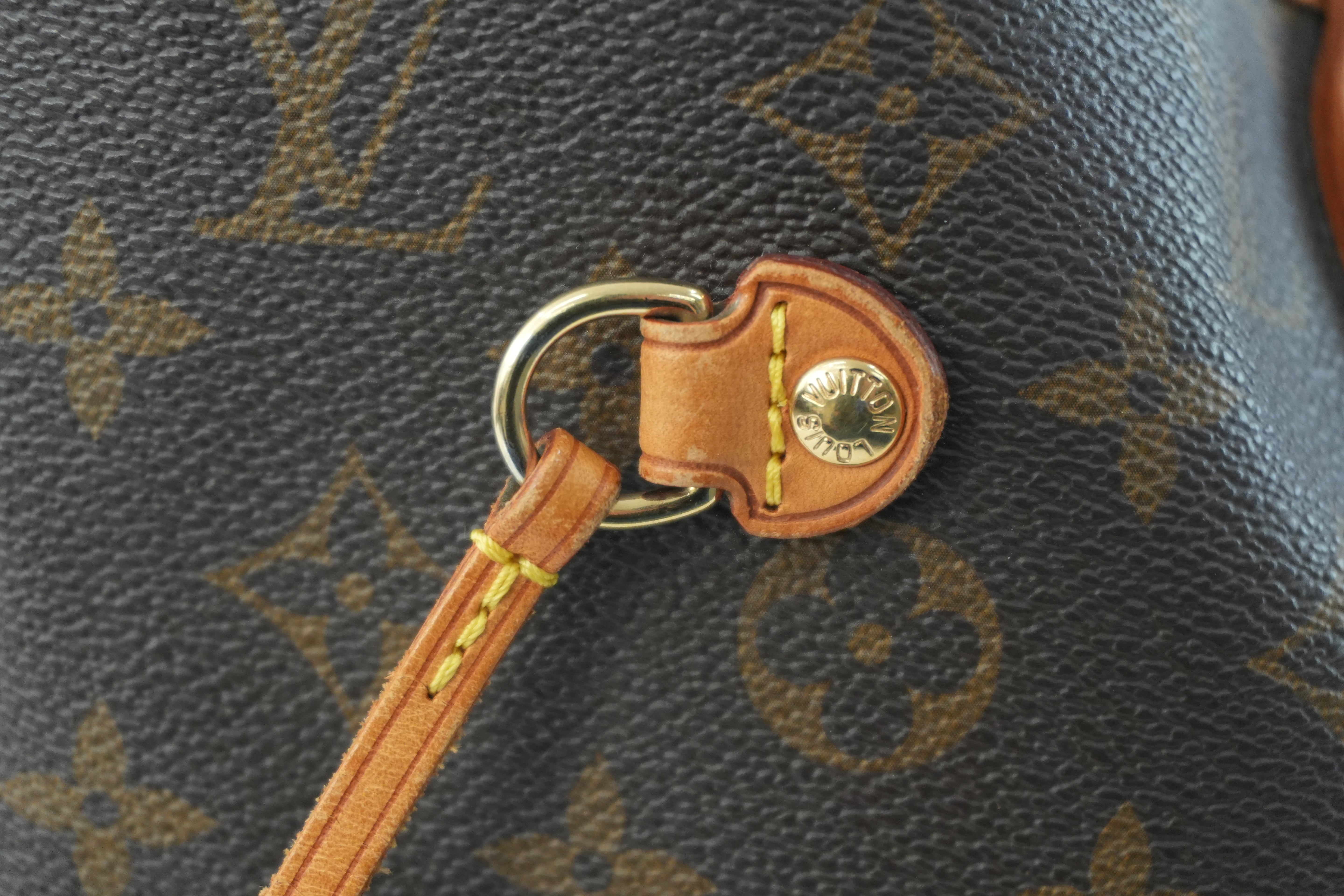 Louis Vuitton Monogram Neverfull MM Shoulder Tote Bag Used