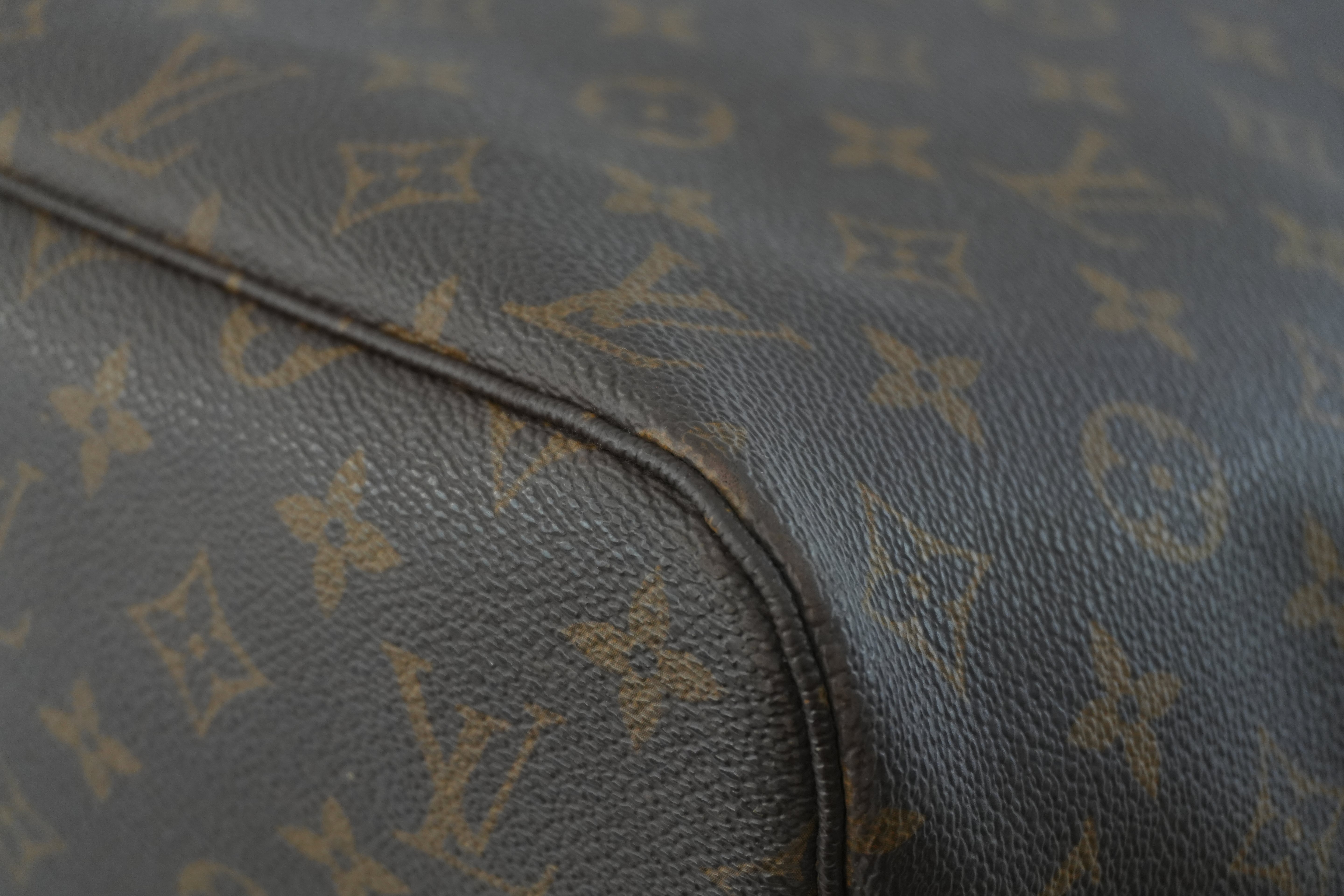 Louis Vuitton Monogram Neverfull MM Shoulder Tote Bag Used