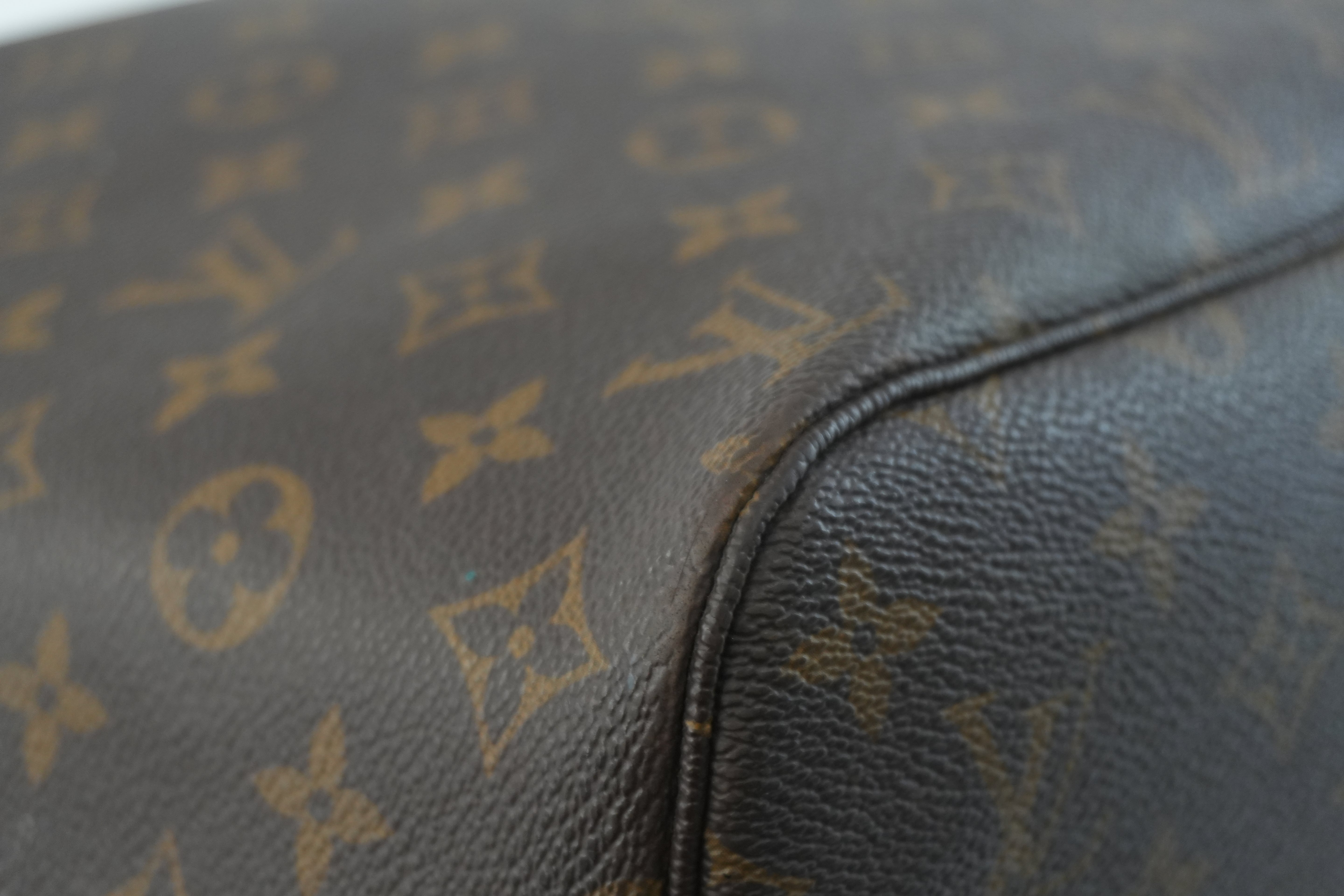 Louis Vuitton Monogram Neverfull MM Shoulder Tote Bag Used