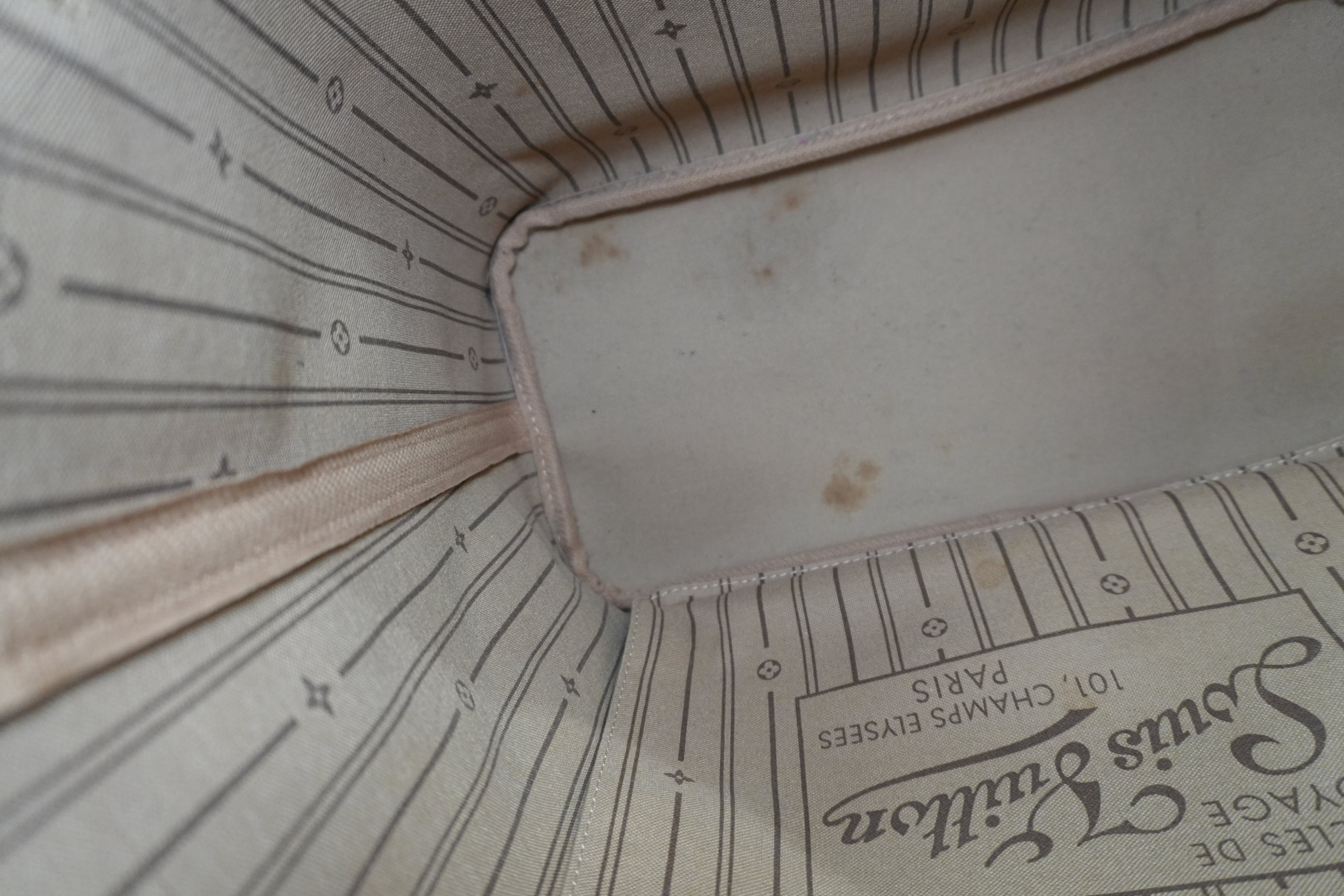 Louis Vuitton Monogram Neverfull MM Shoulder Tote Bag Used