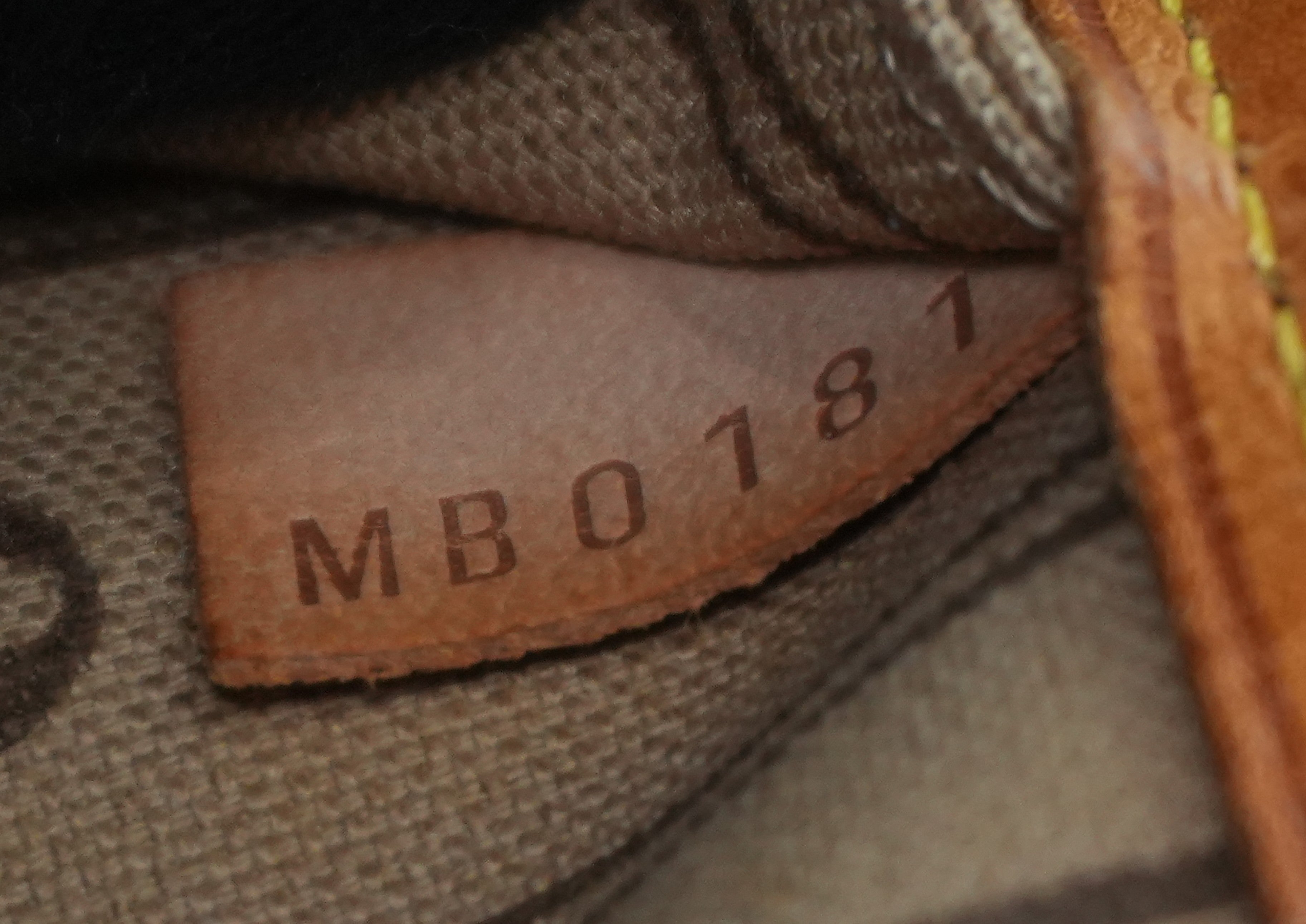 Louis Vuitton Monogram Neverfull MM Shoulder Tote Bag Used