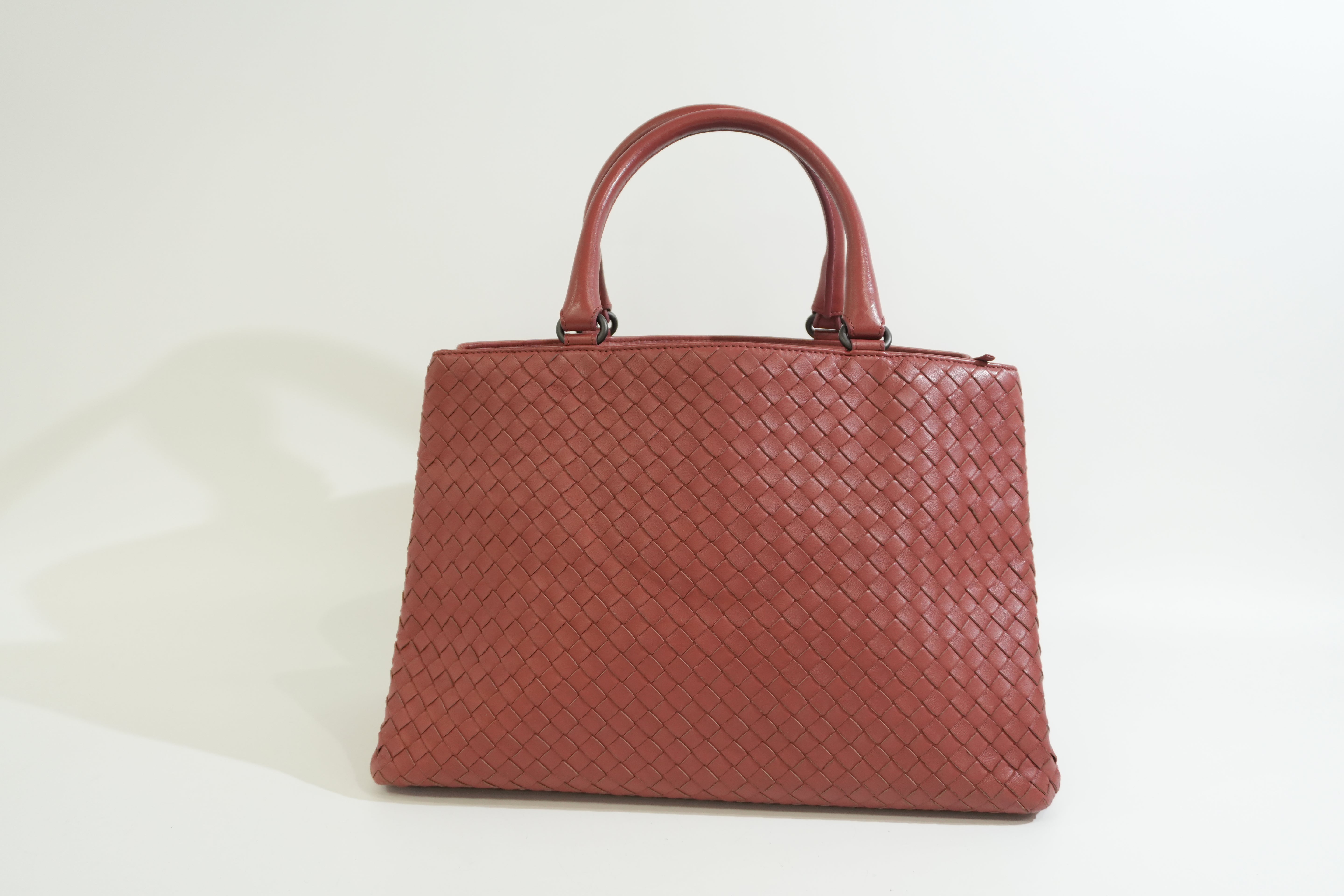 Pre-owned Bottega Intreciatto Shoulder Bag Pink
