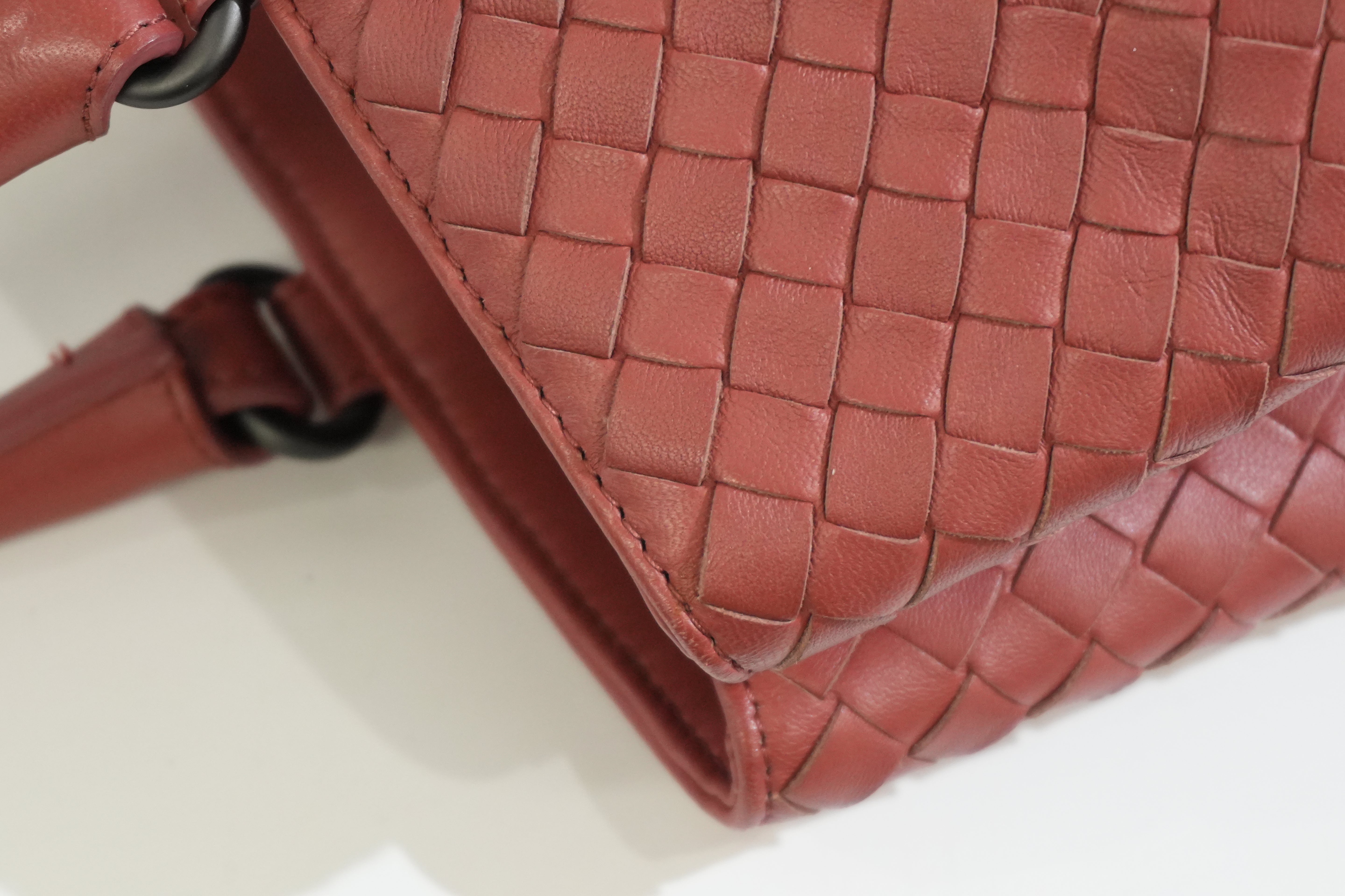 Pre-owned Bottega Intreciatto Shoulder Bag Pink