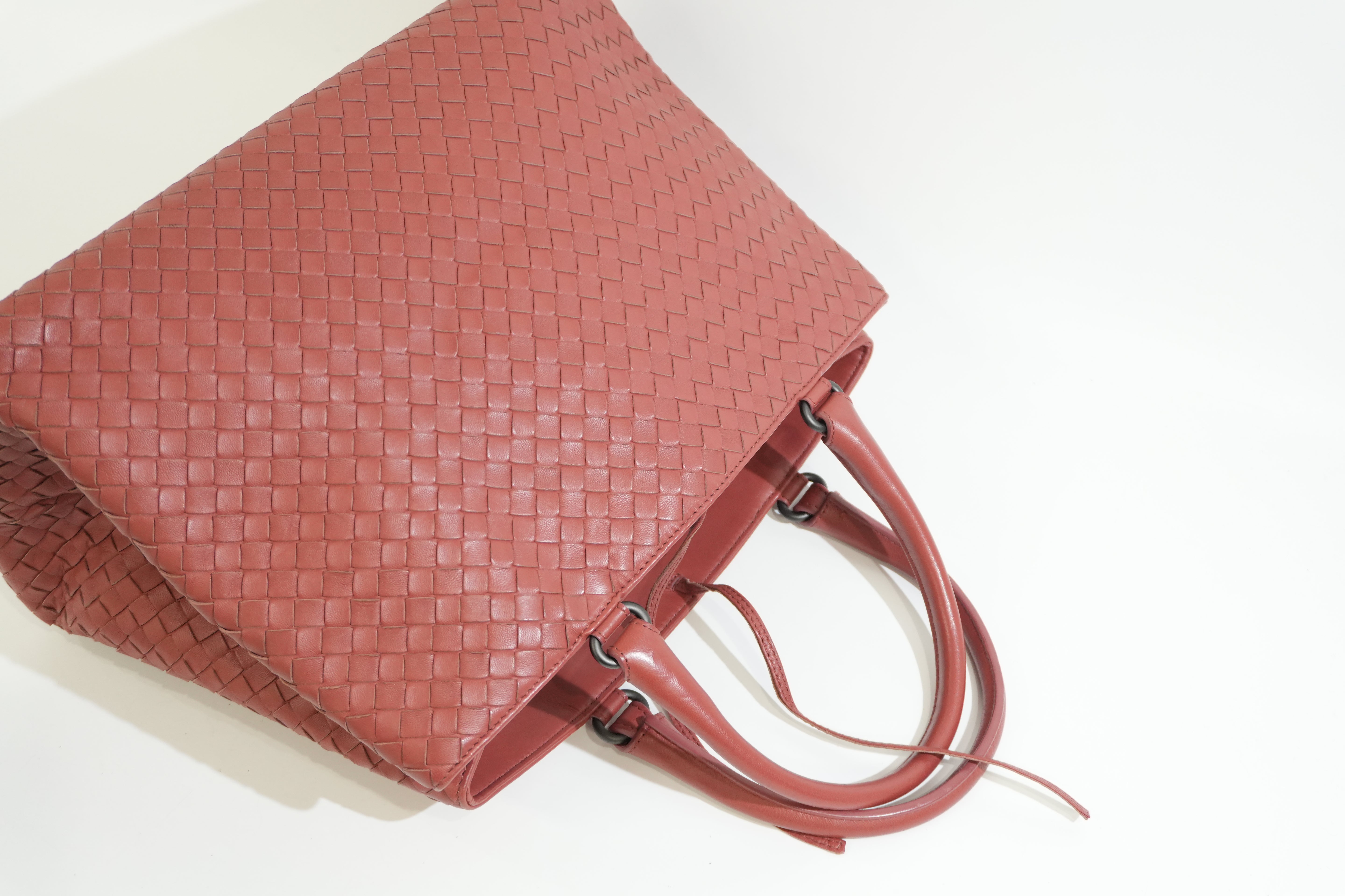Pre-owned Bottega Intreciatto Shoulder Bag Pink