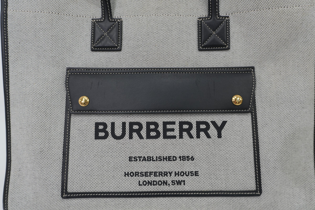 Pre-Owned Burberry Horseferry Tote Bag Gray
