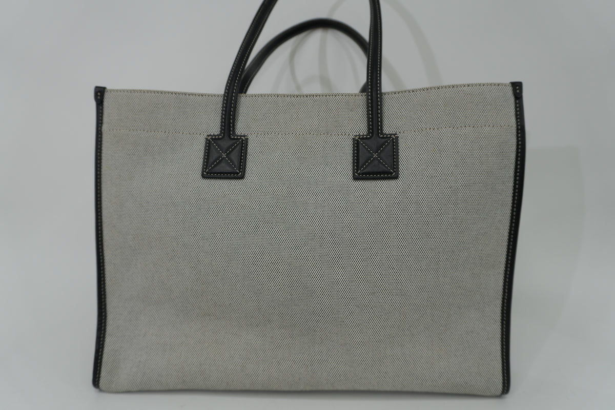 Pre-Owned Burberry Horseferry Tote Bag Gray