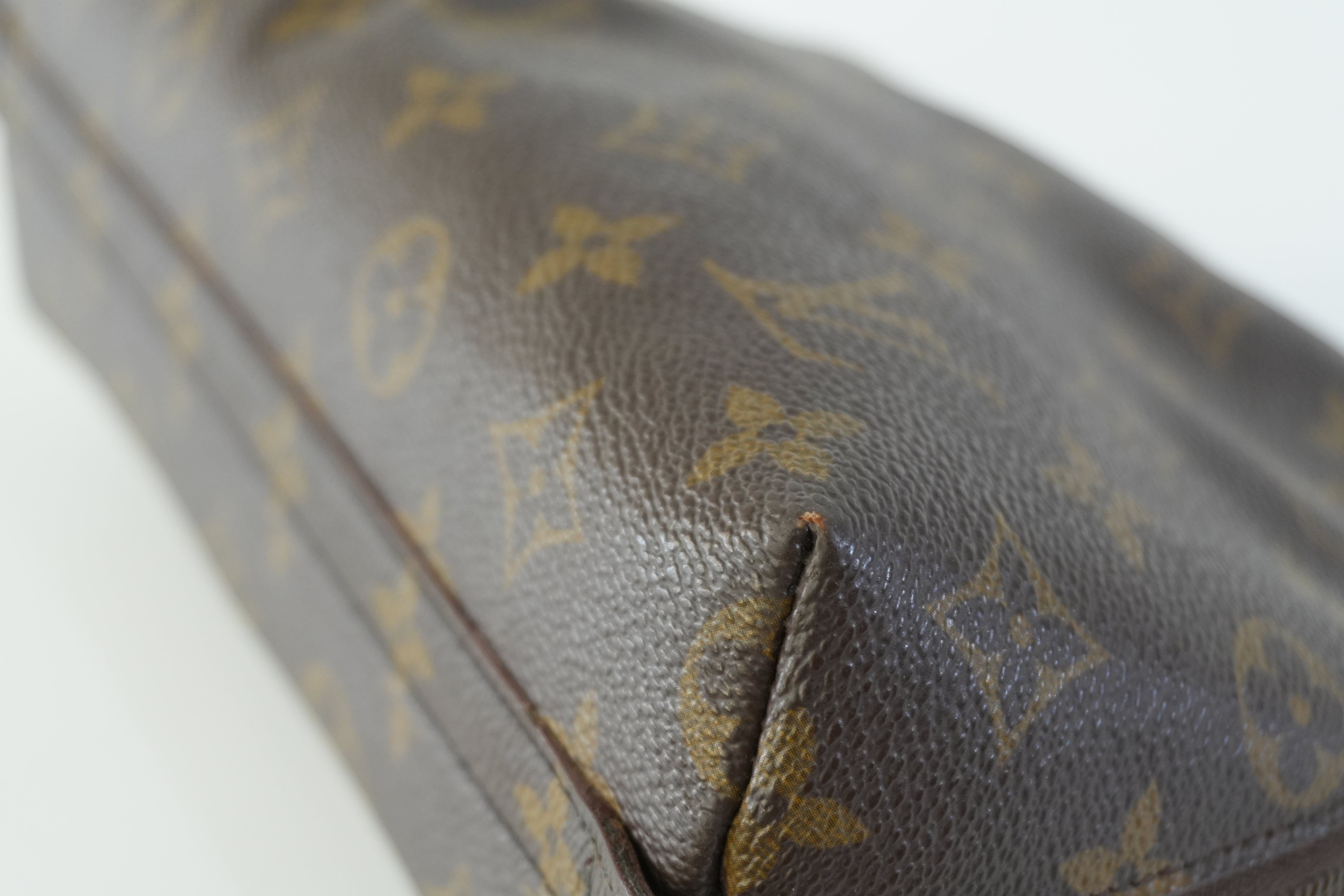 Pre-owned Louis Vuitton Monogram Demi Ronde Pouch