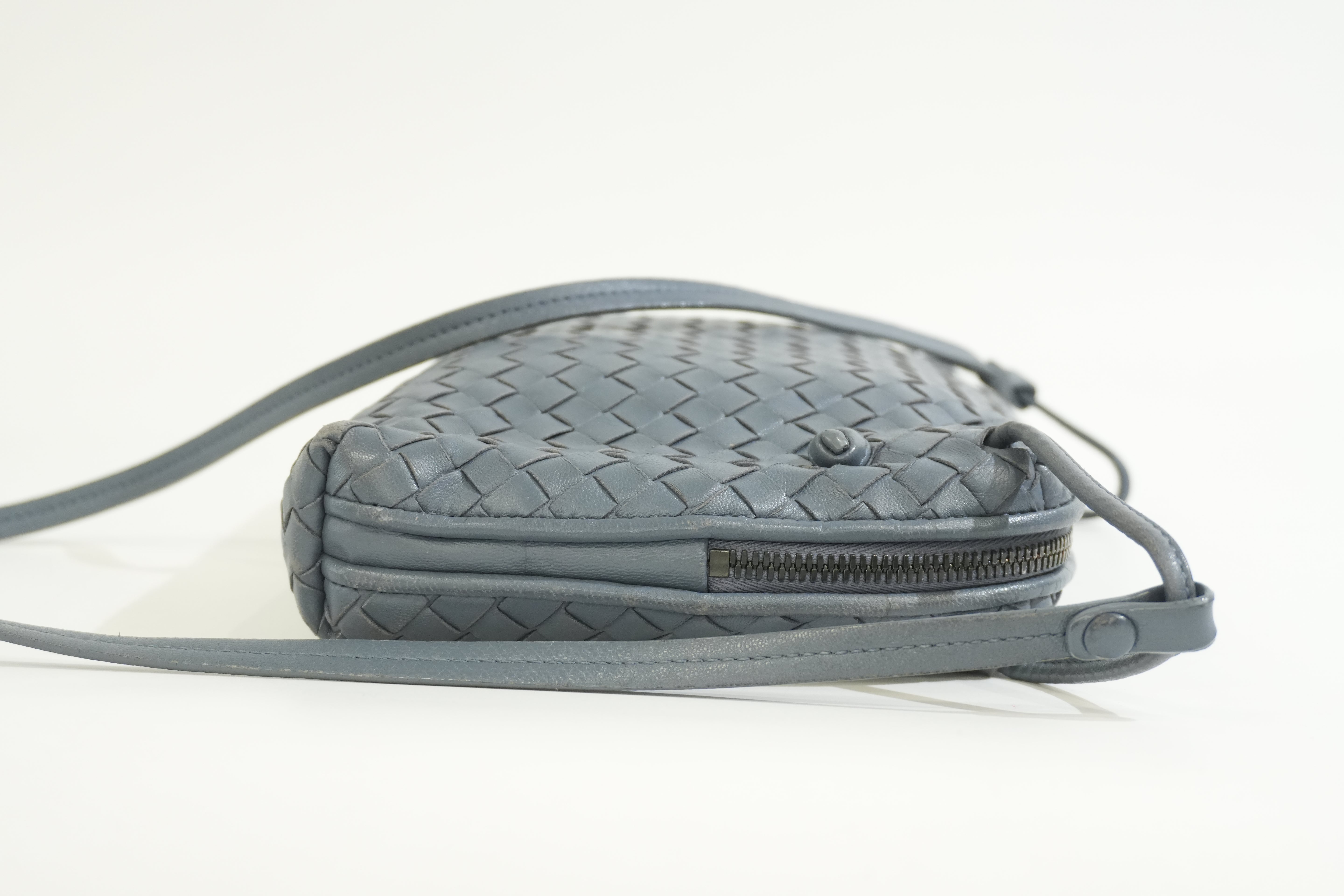 Pre-owned Bottega Intreciatto Small Crossbody Bag Blue