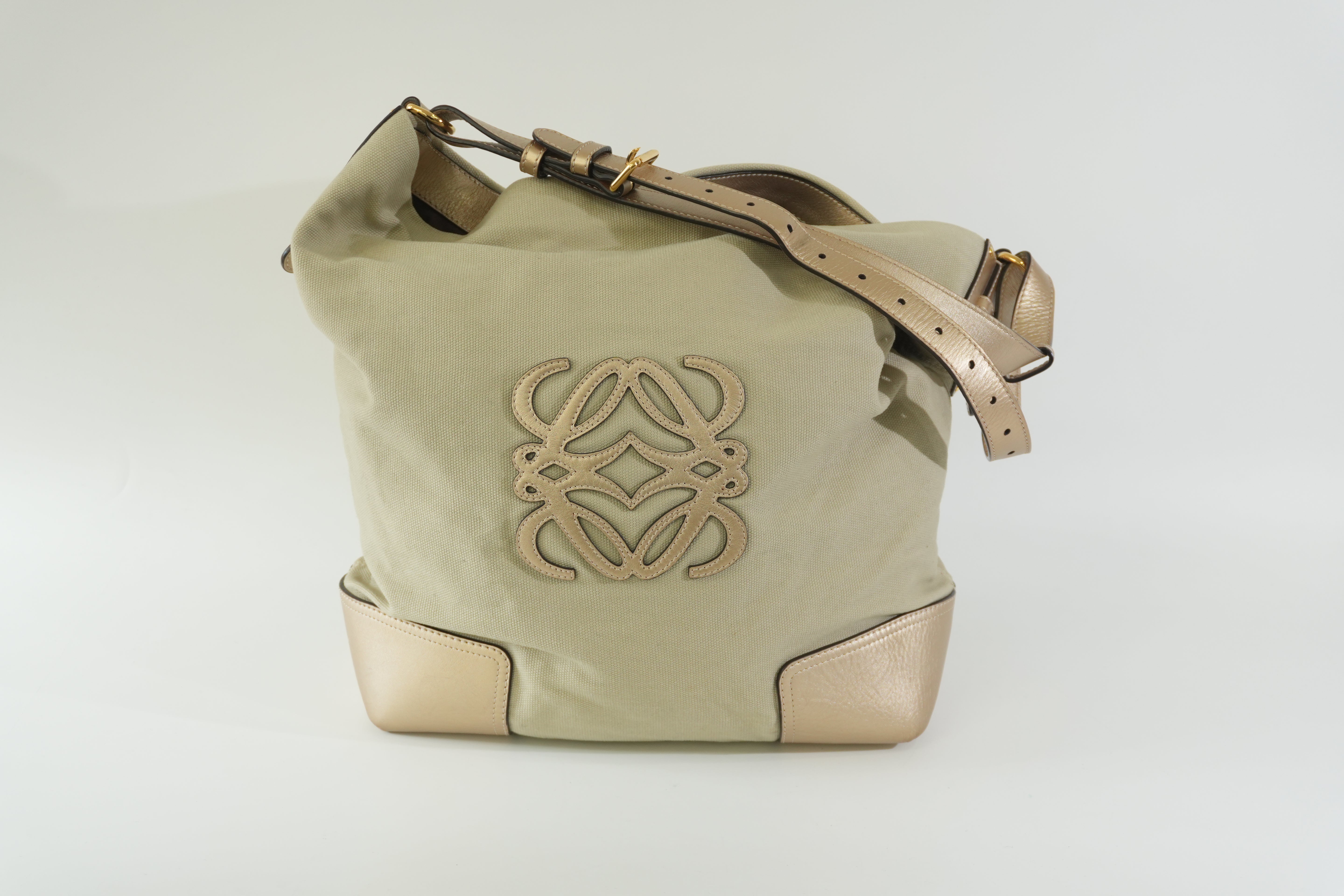 Pre-owned Loewe Analog Metallic Tote Bag Gold