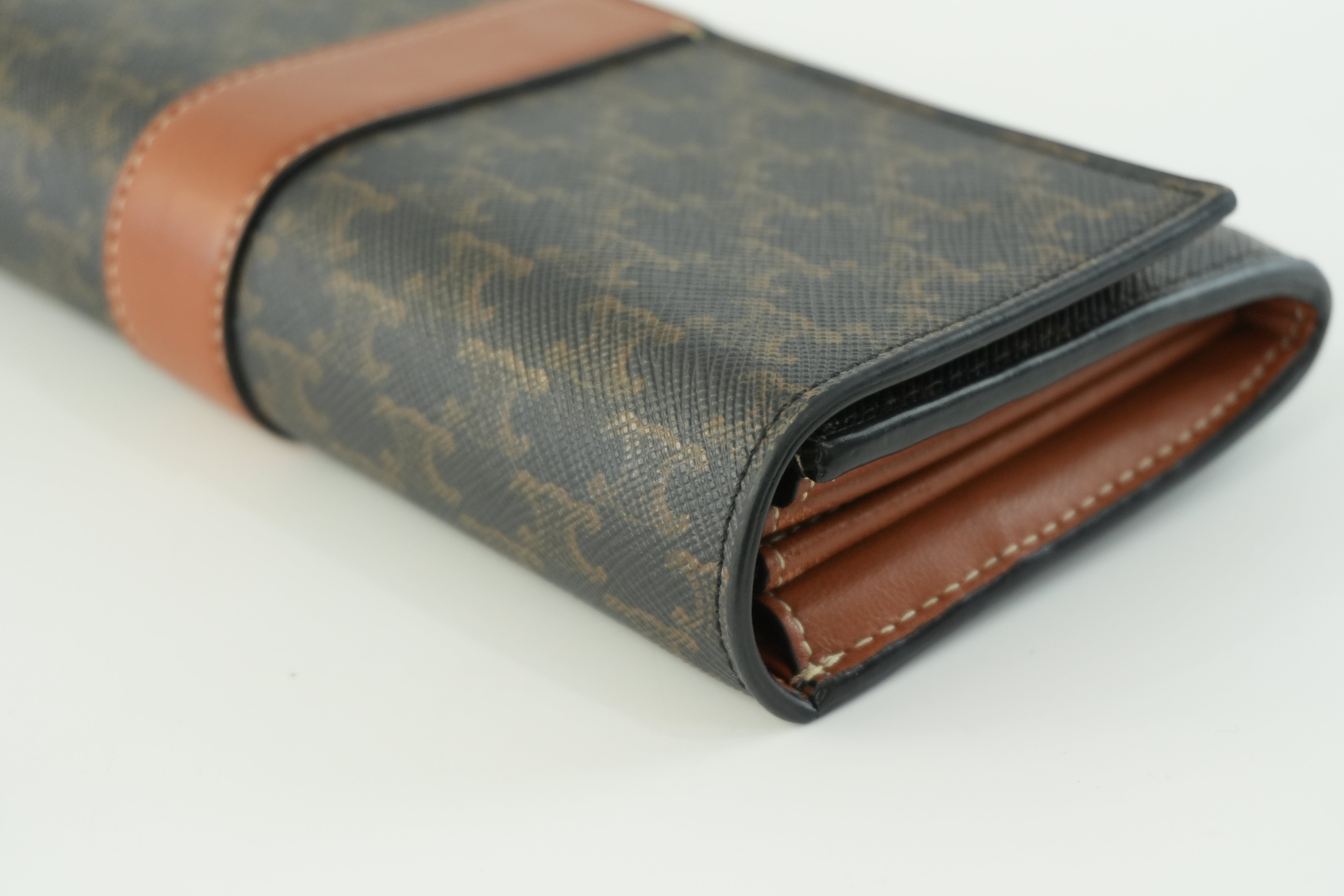 Celine Triumph Long Wallet Used