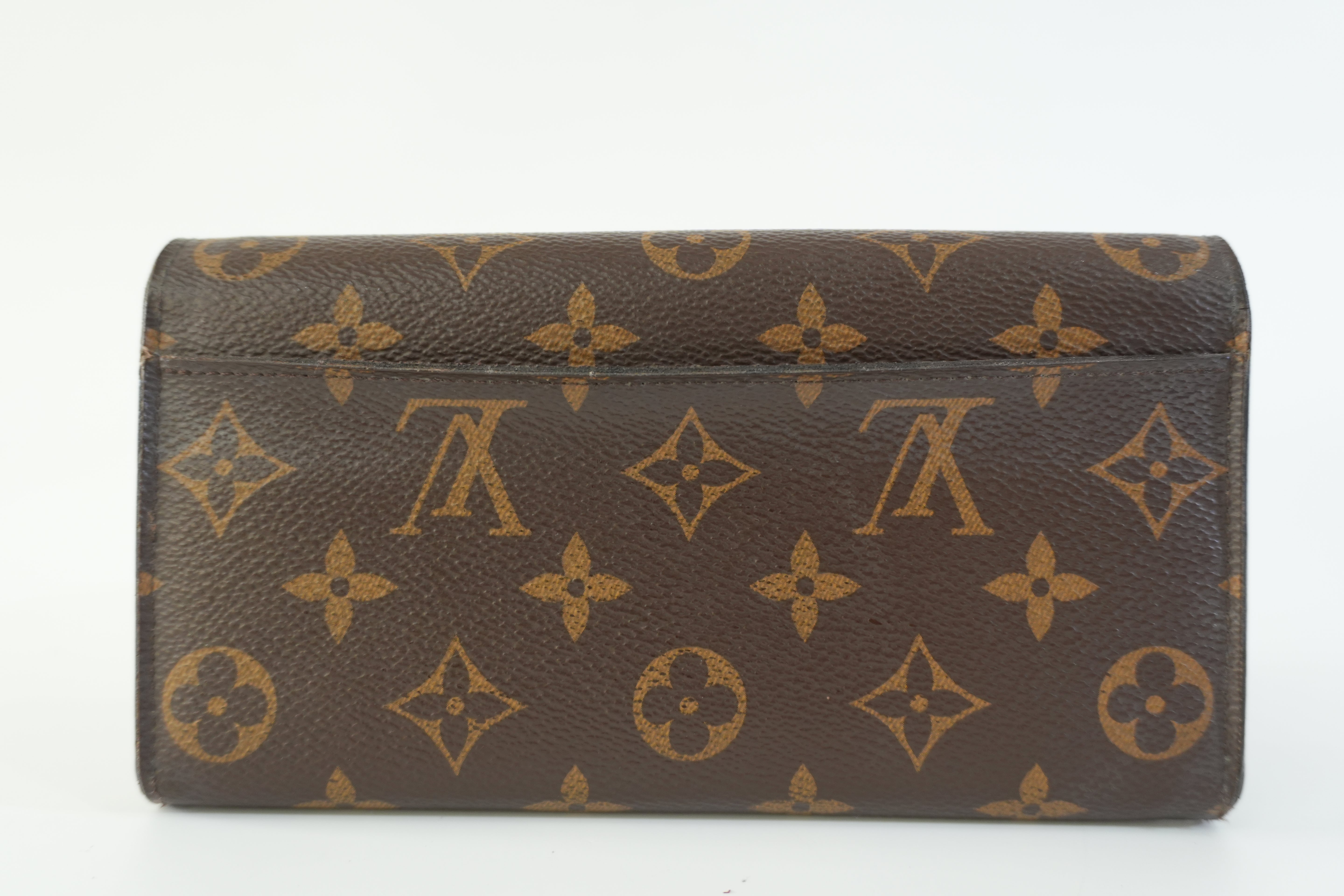 Pre-owned Louis Vuitton Monogram Sarah Wallet