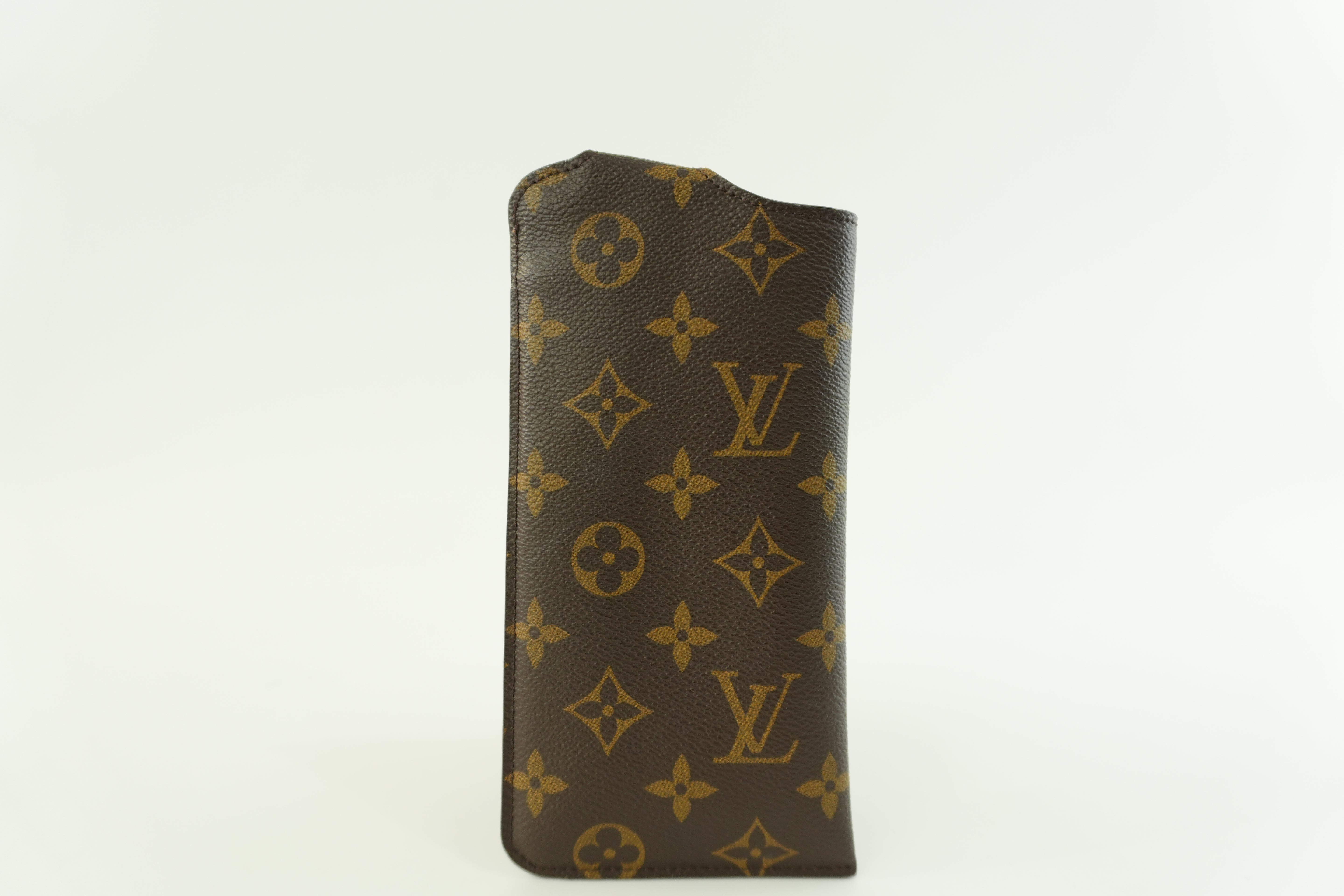 Louis Vuitton Monogram Reading Glass Case Used