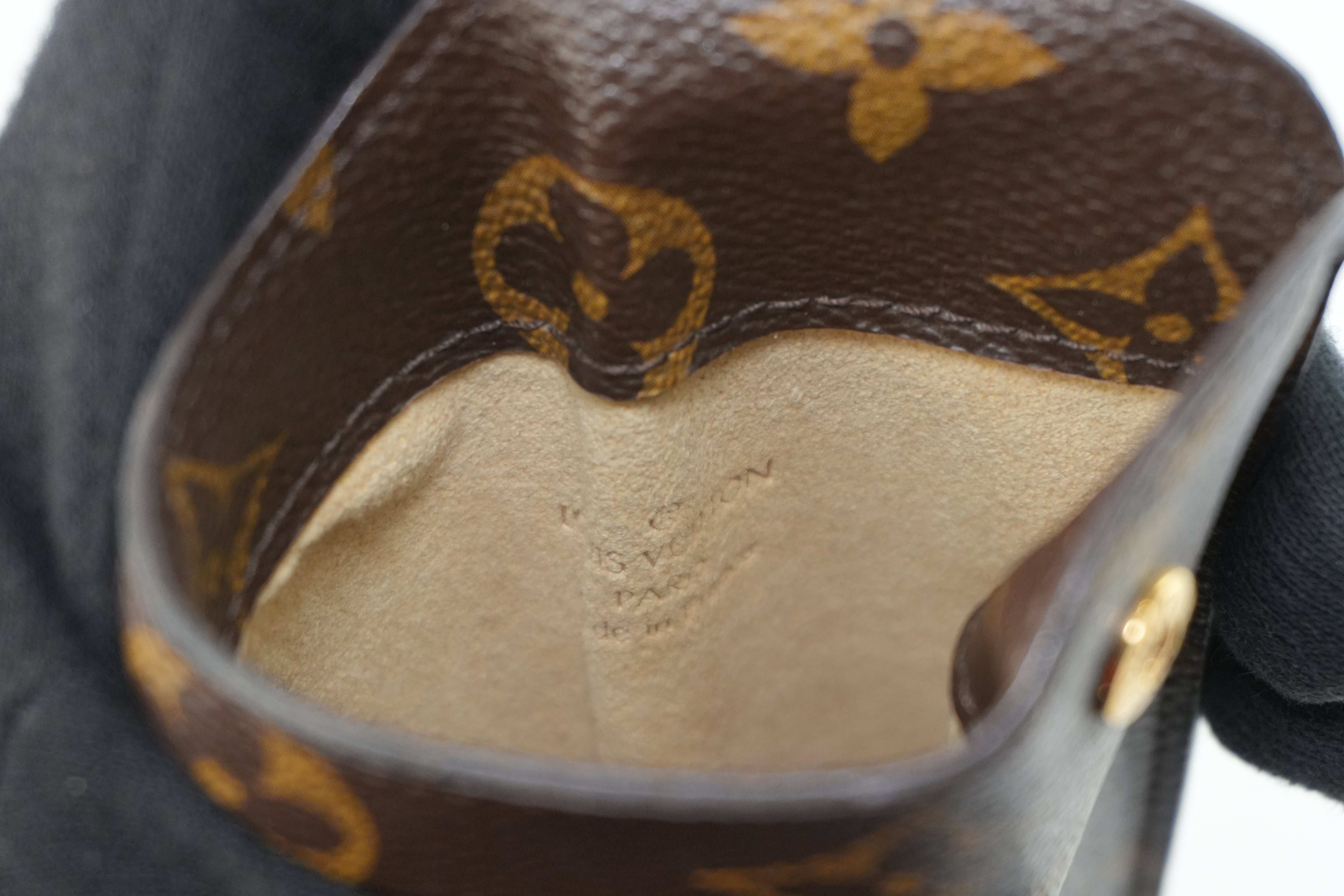 Louis Vuitton Monogram Reading Glass Case Used