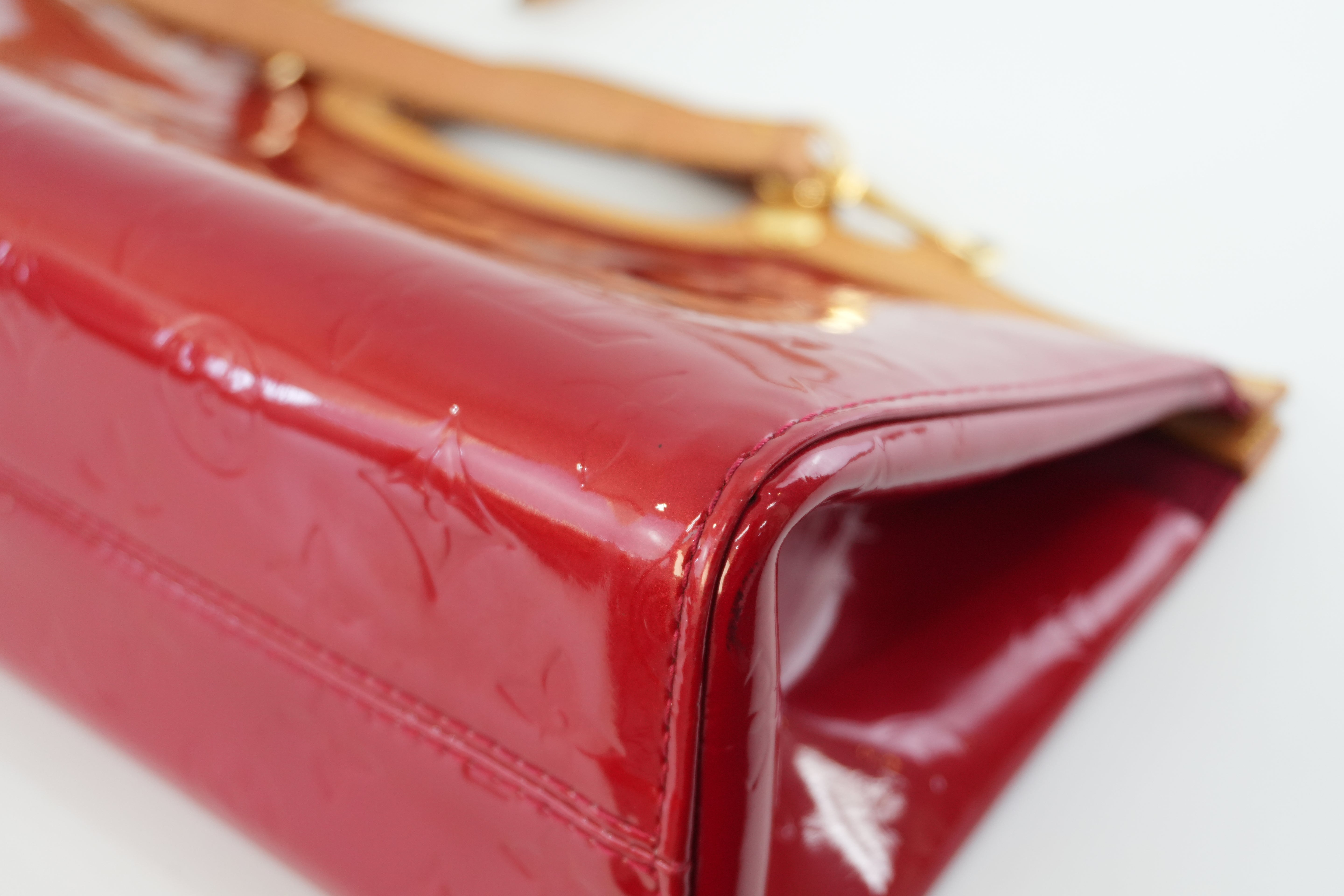 Louis Vuitton Vernis Roxbury Drive Red Used