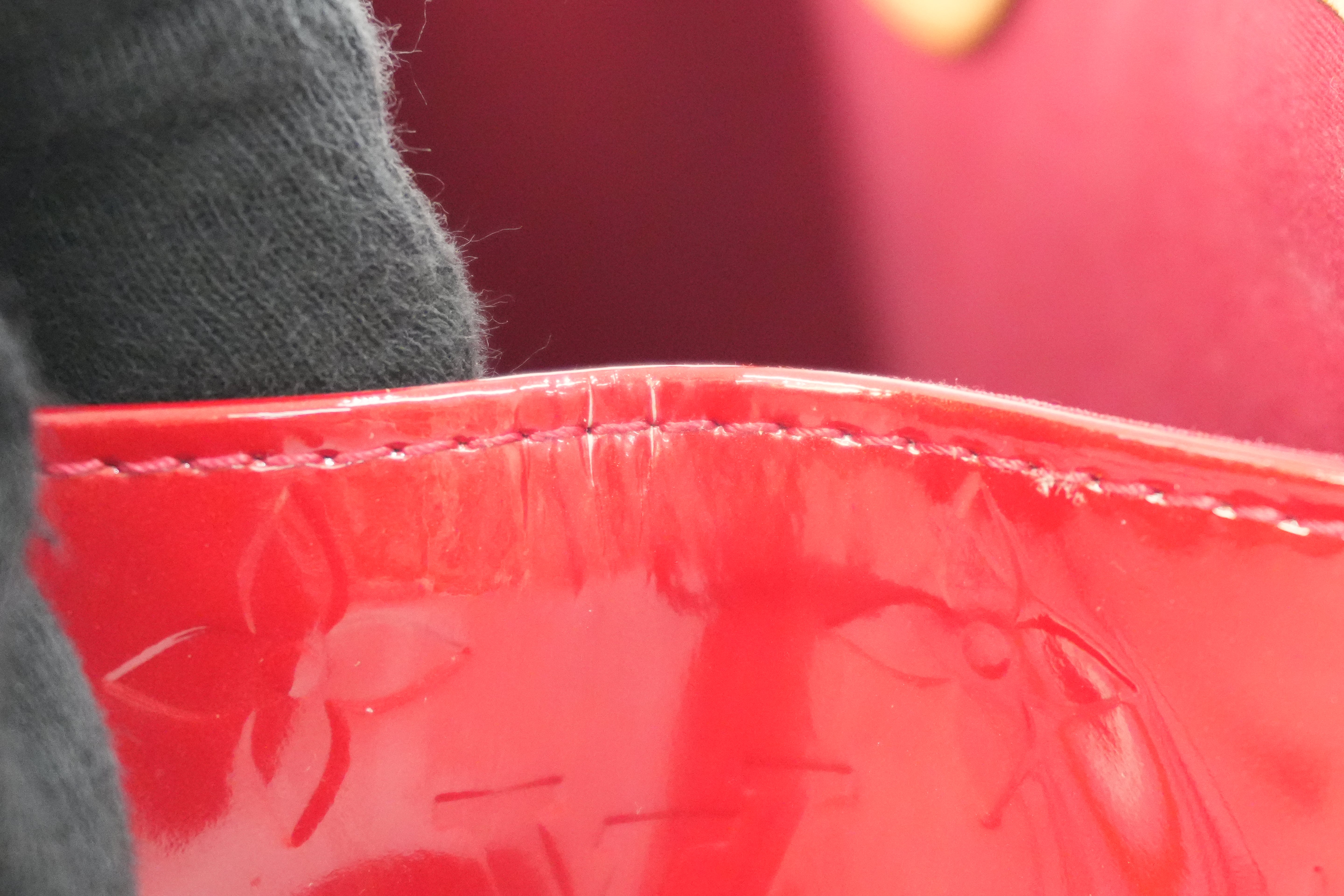 Louis Vuitton Vernis Roxbury Drive Red Used