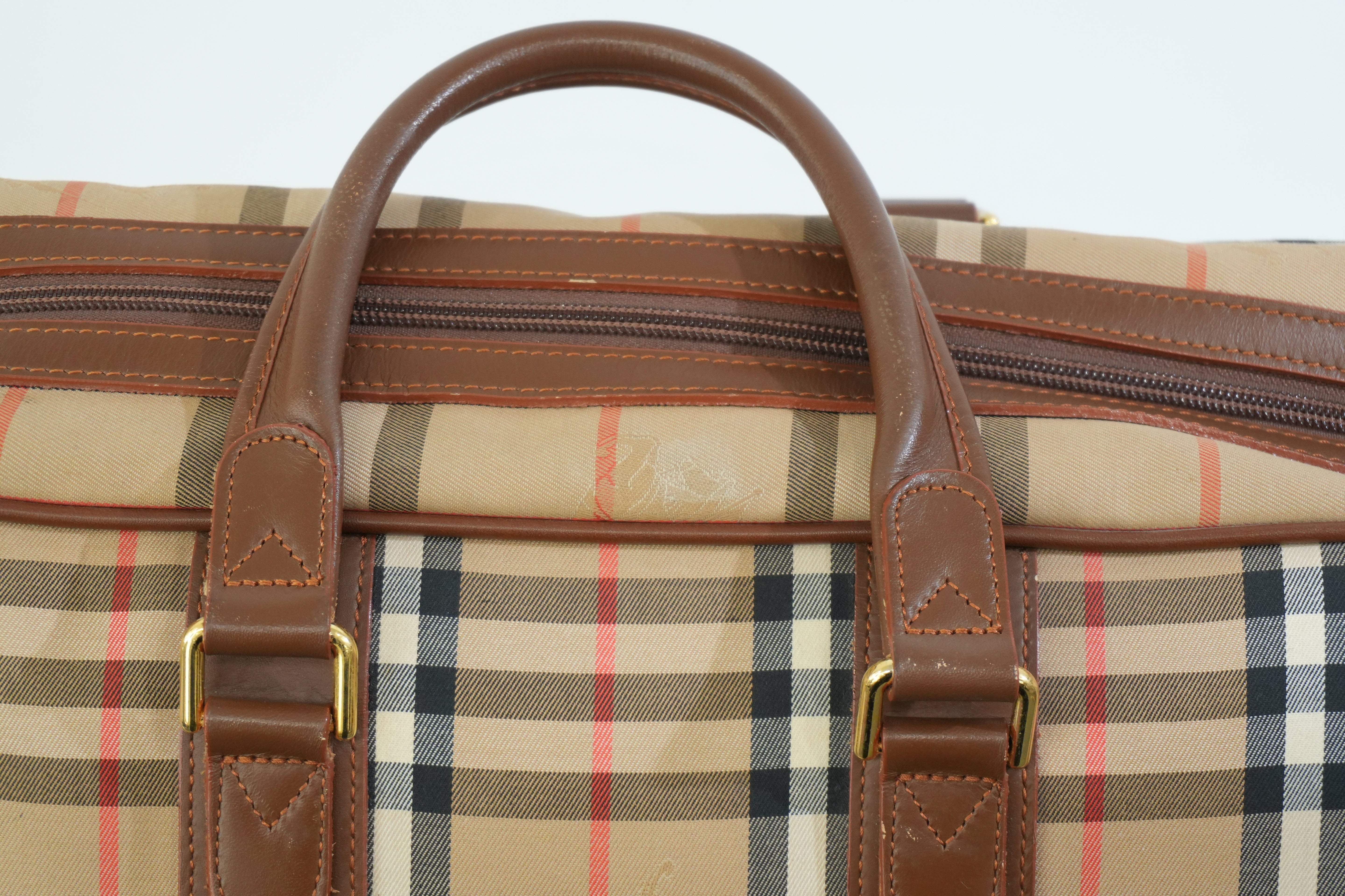 Pre-owned Burberry Haymarket Boston Bag Size 40