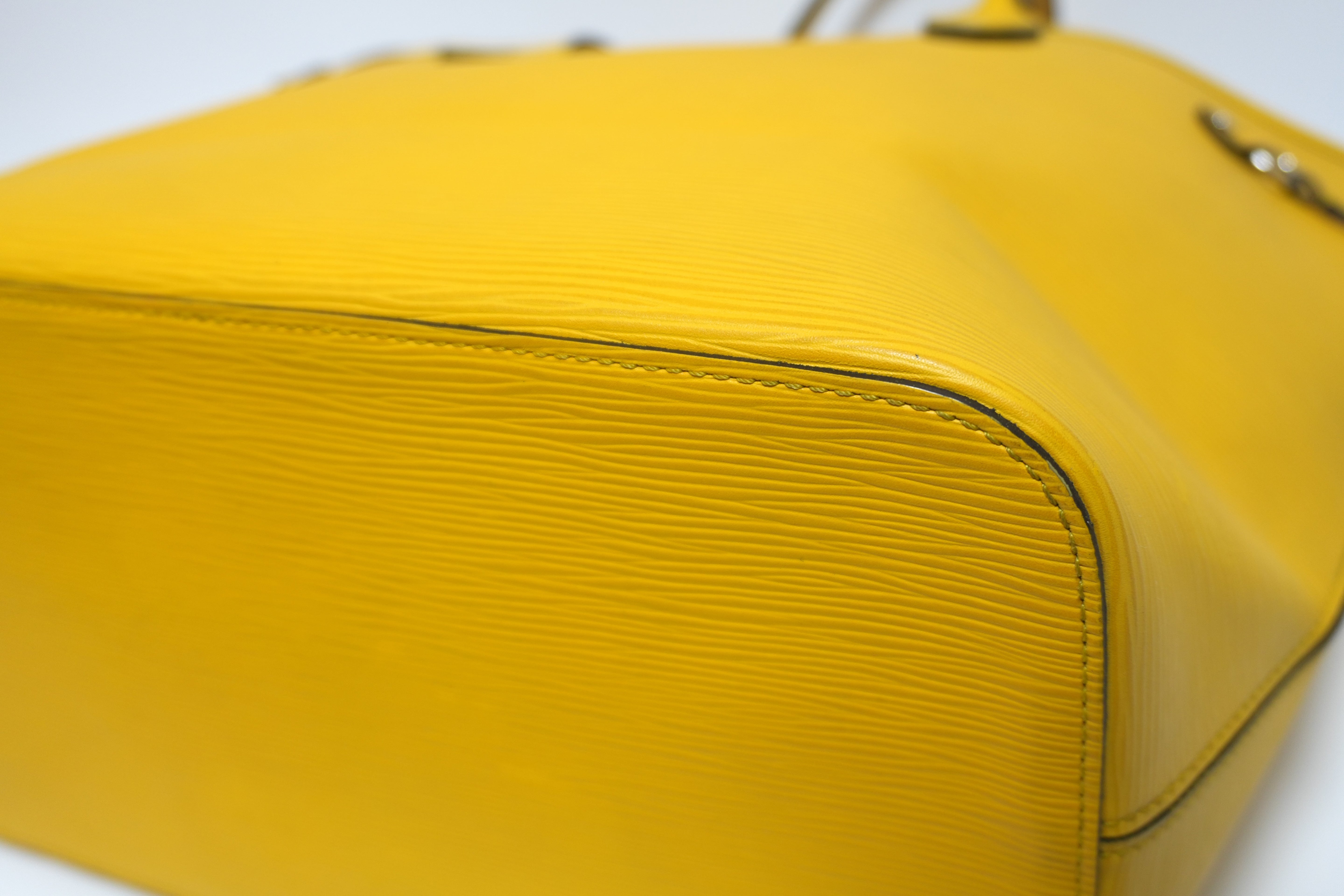 Louis Vuitton Epin Neverfull MM Shoulder Tote Bag Yellow Used