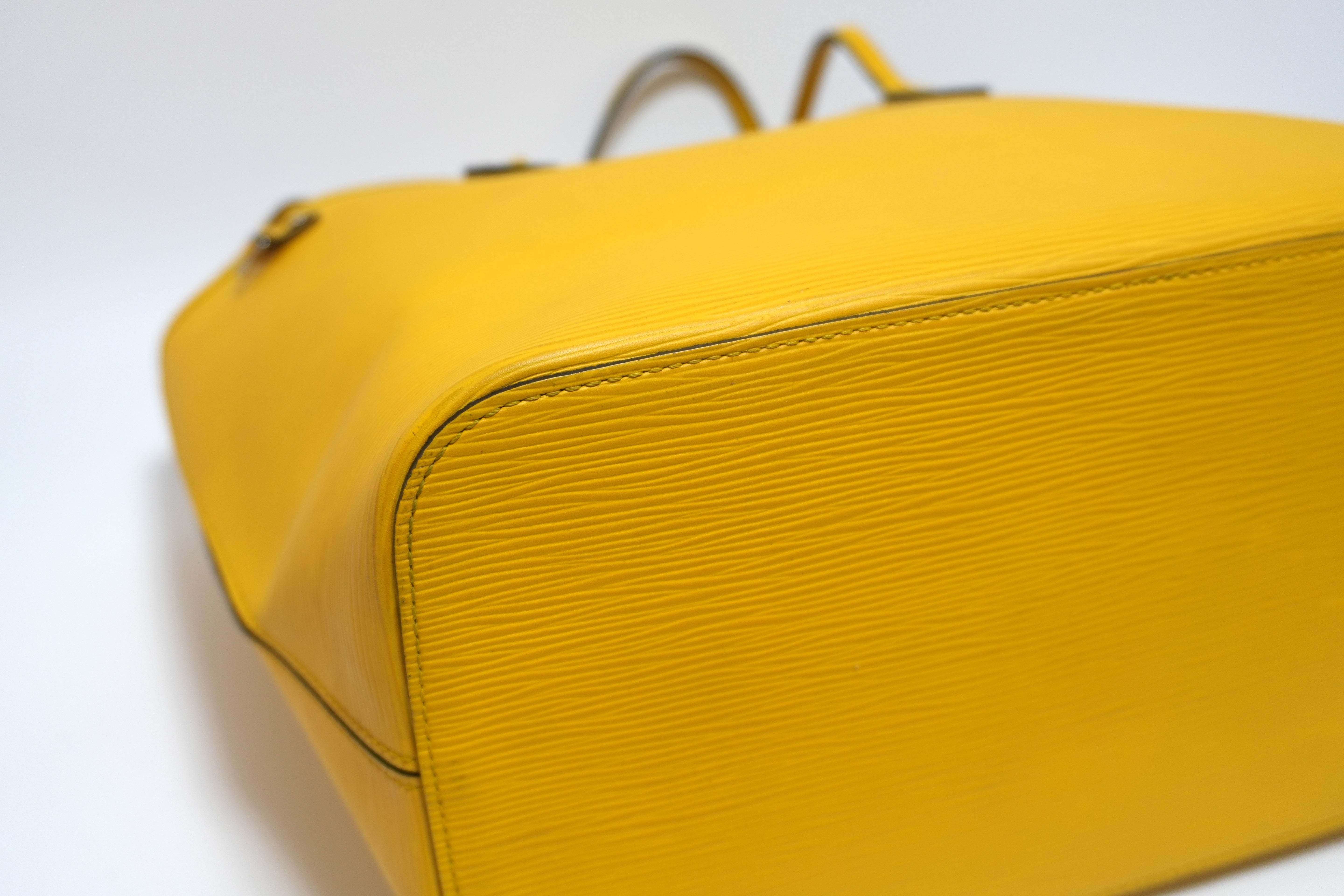 Louis Vuitton Epin Neverfull MM Shoulder Tote Bag Yellow Used