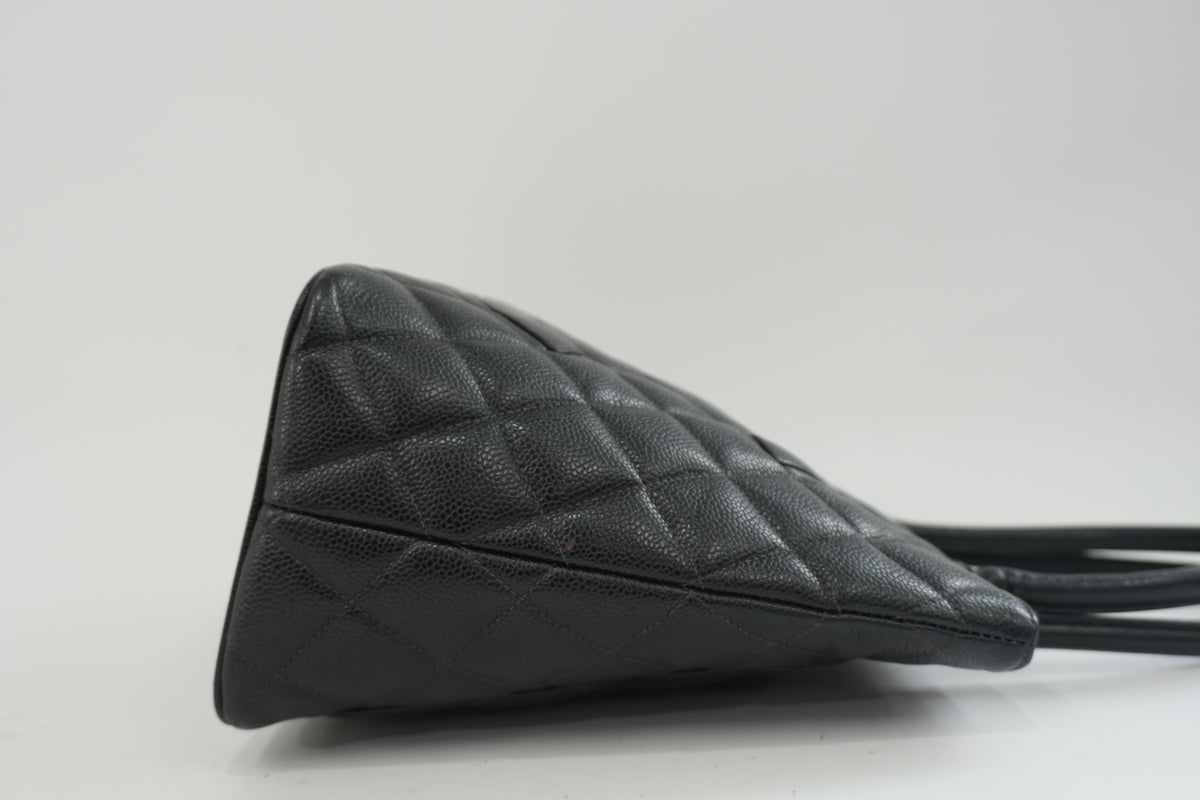 Pre-Owned Chanel Caviar Skin Medallion Tote Bag Black