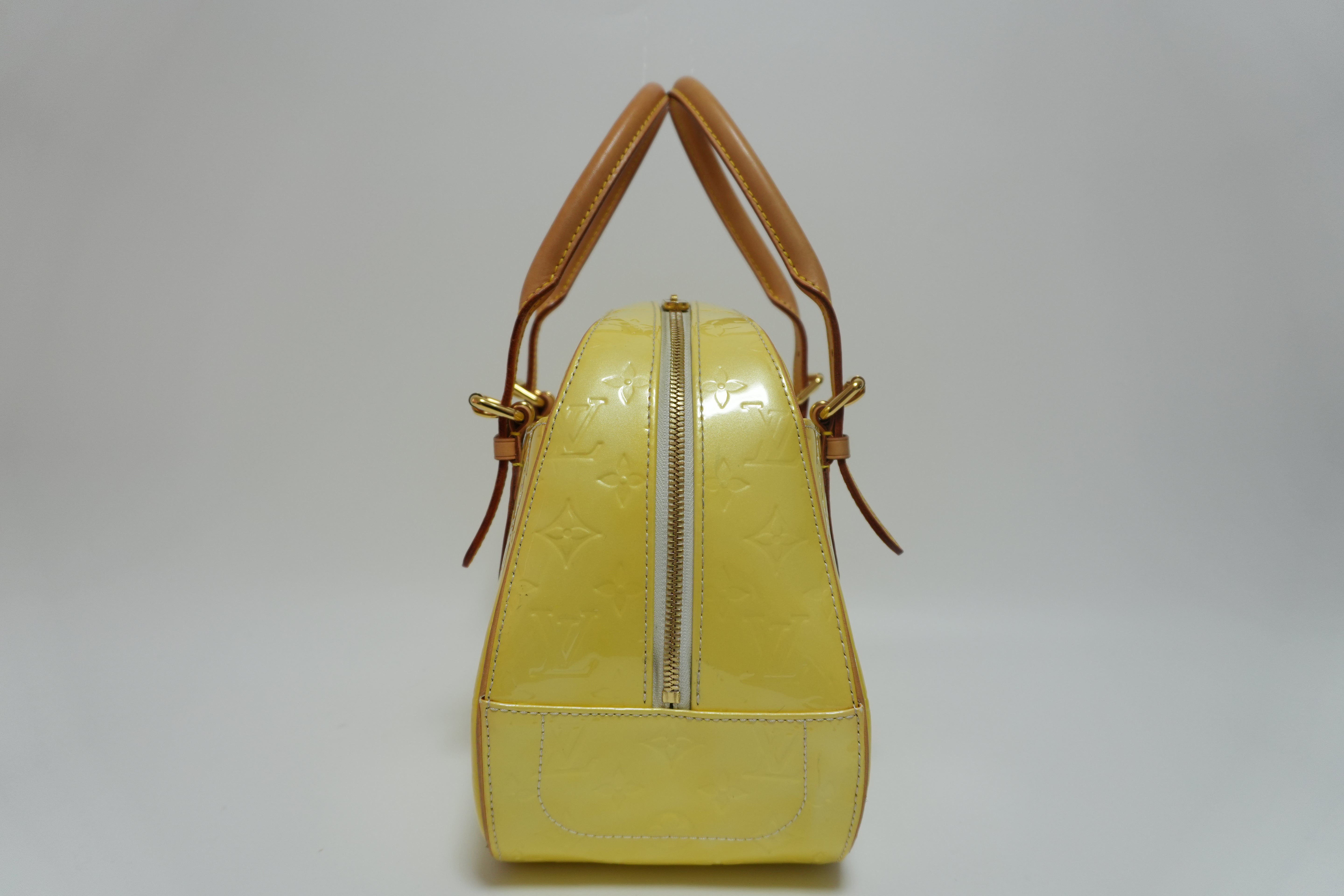 Louis Vuitton Vernis Summit Drive Handbag Yellow Used