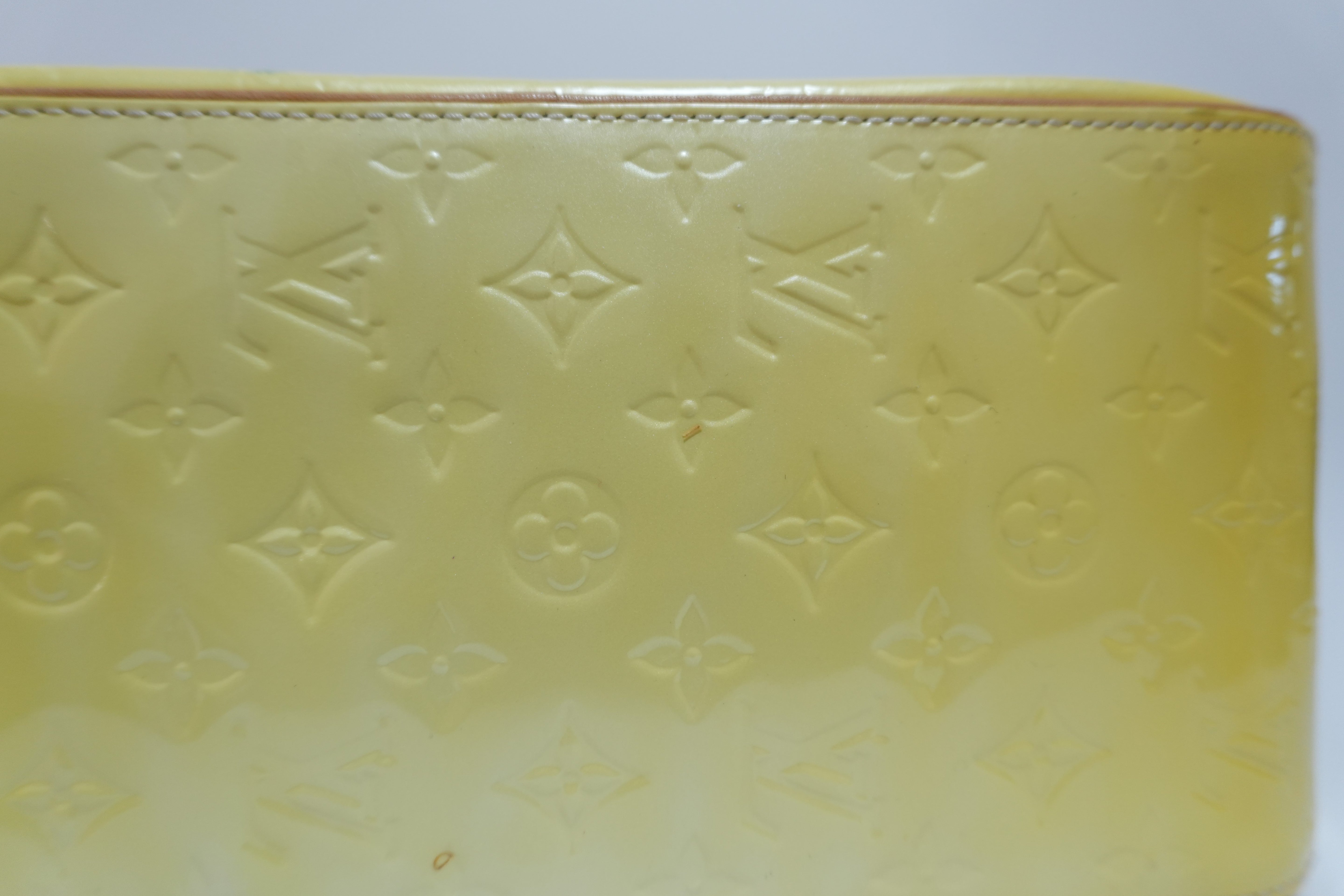 Louis Vuitton Vernis Summit Drive Handbag Yellow Used