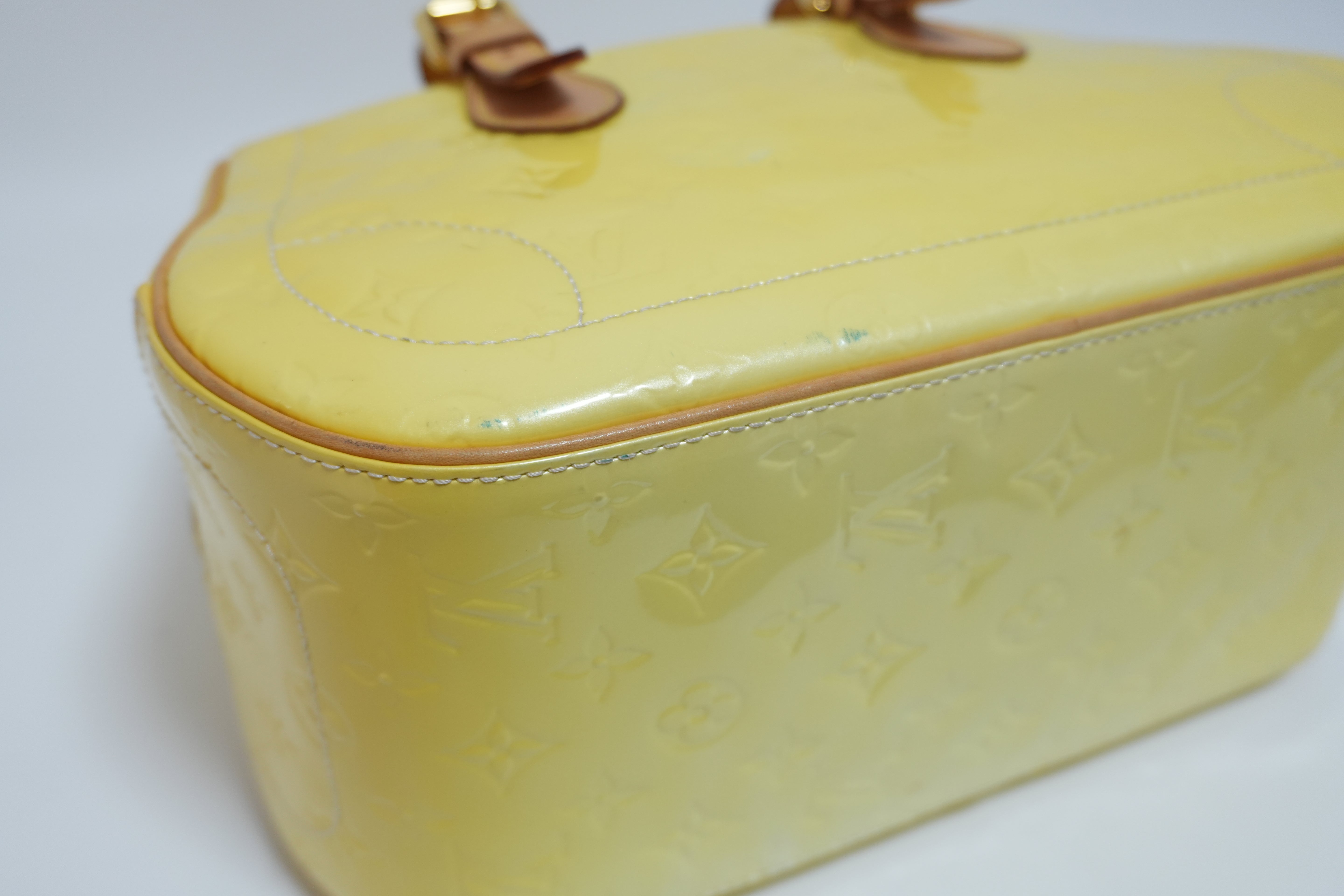 Louis Vuitton Vernis Summit Drive Handbag Yellow Used