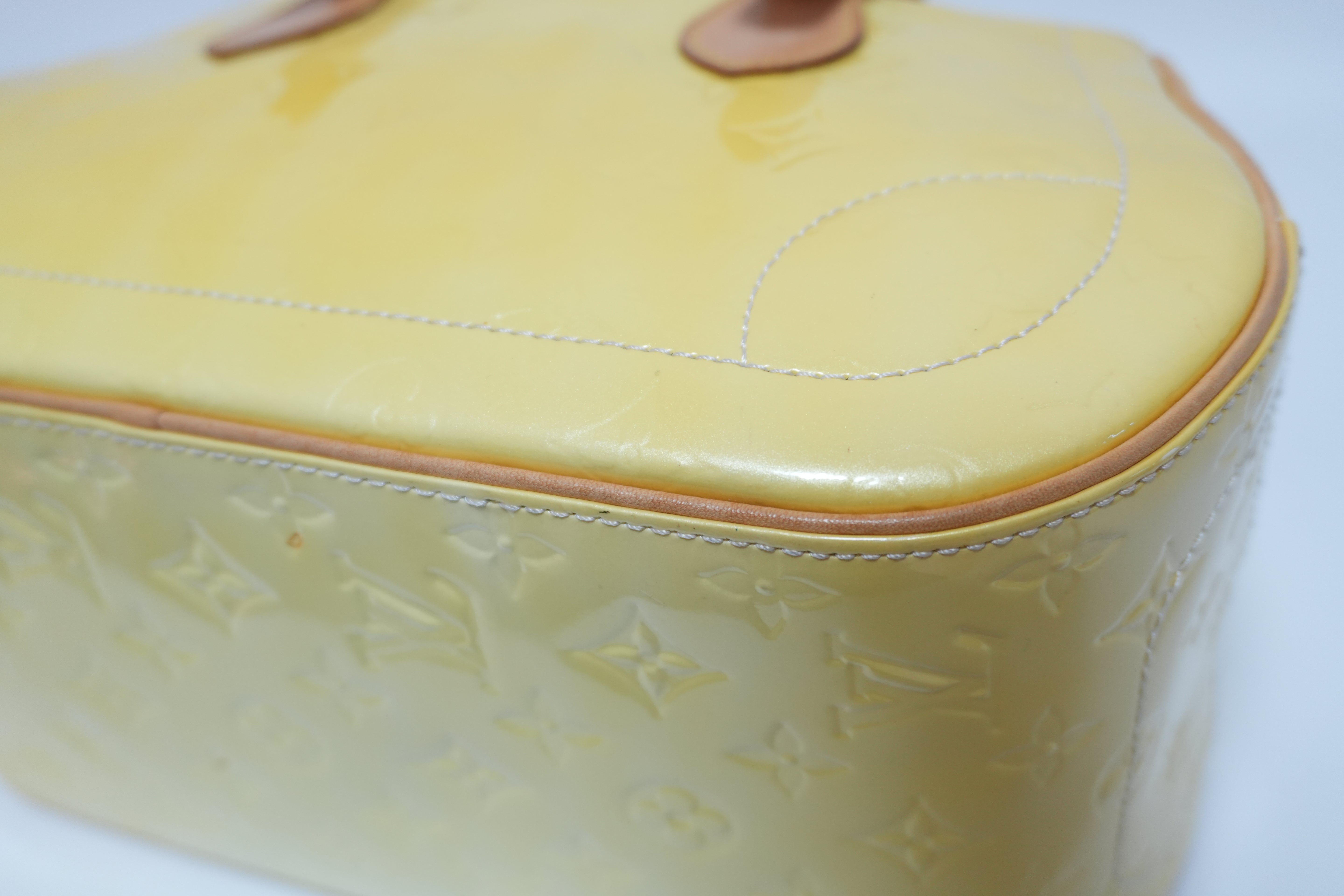 Louis Vuitton Vernis Summit Drive Handbag Yellow Used