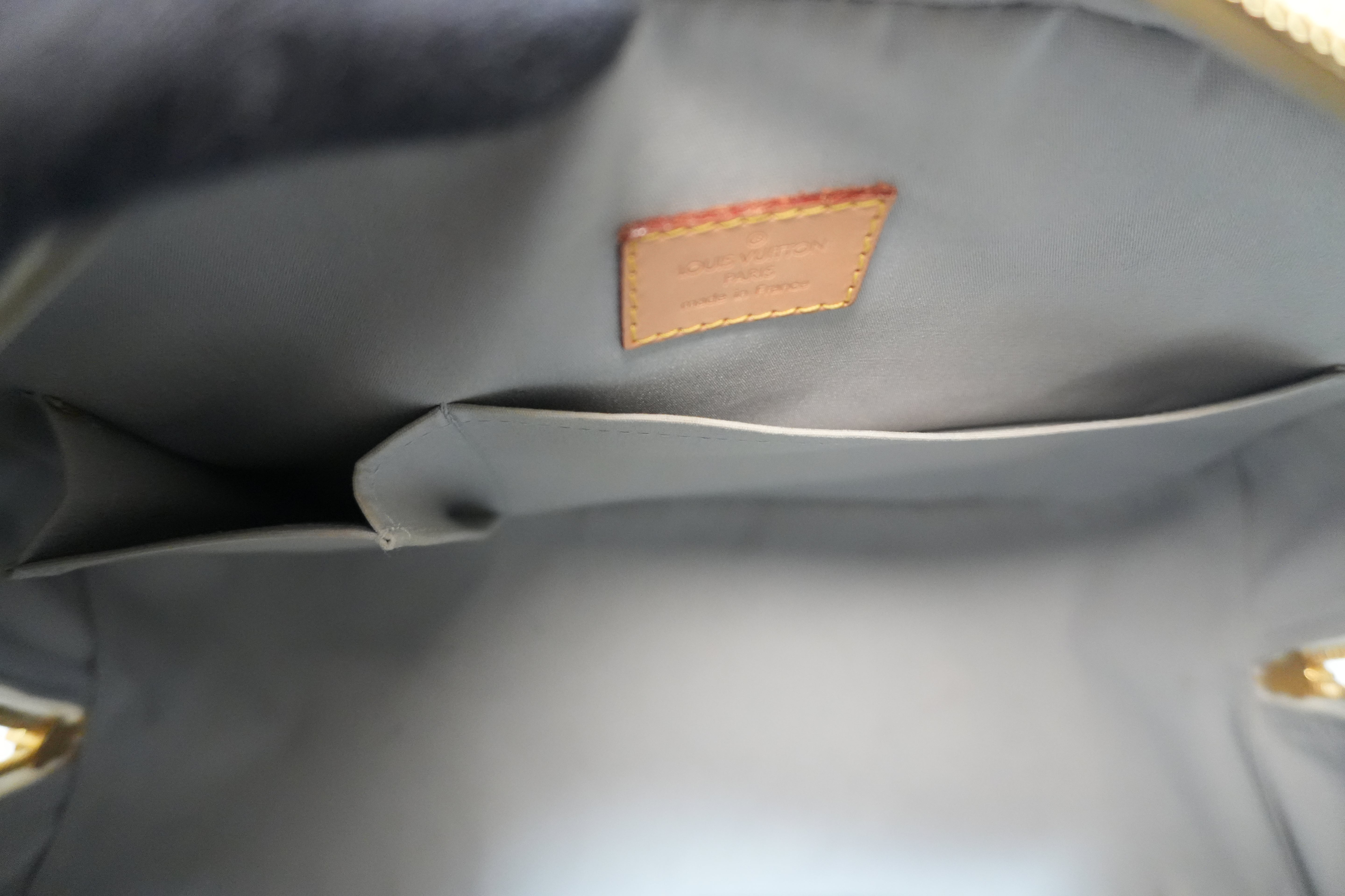 Louis Vuitton Vernis Summit Drive Handbag Yellow Used