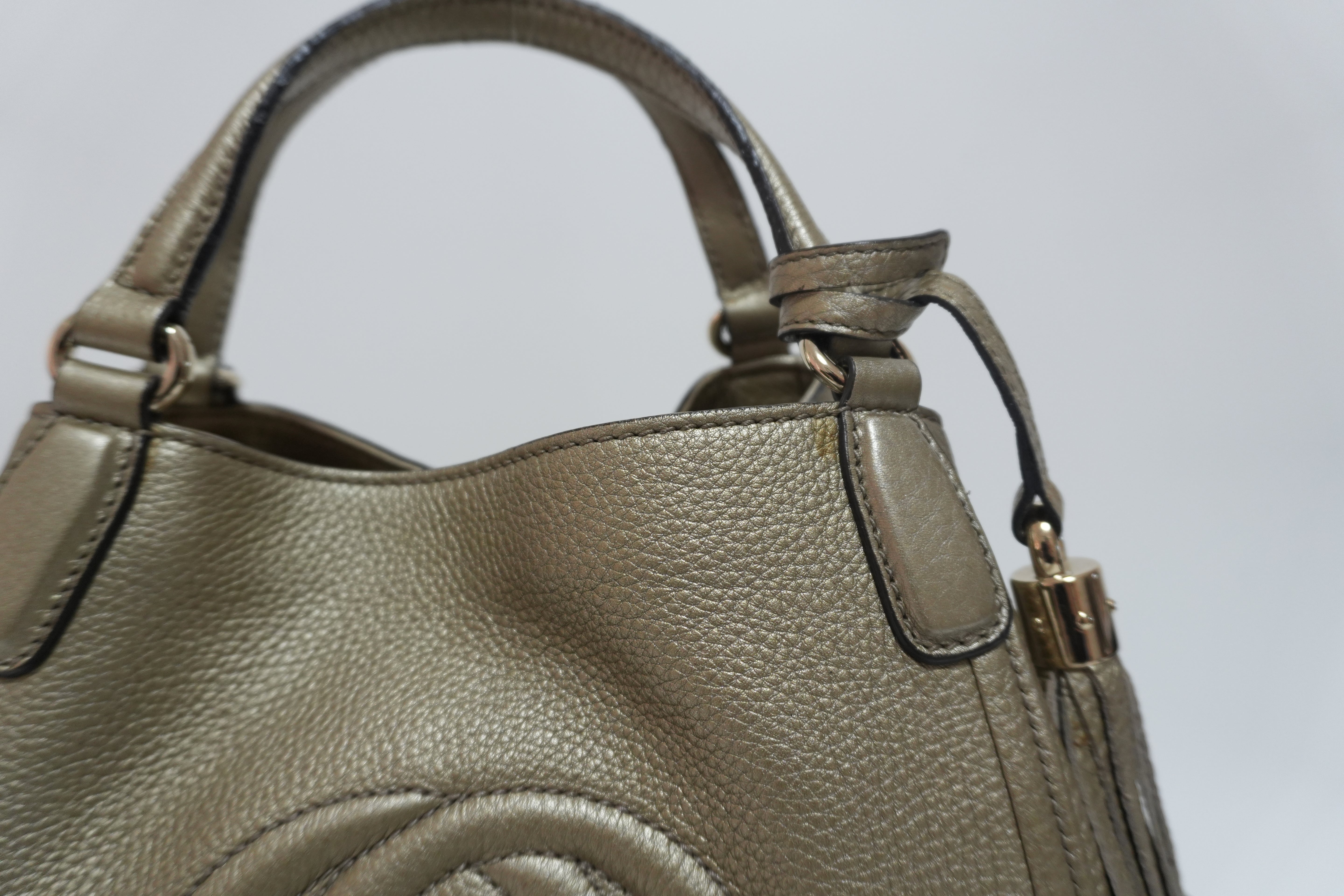 グッチ ソーホー メタリック 2way ショルダーバッグ シルバー 中古