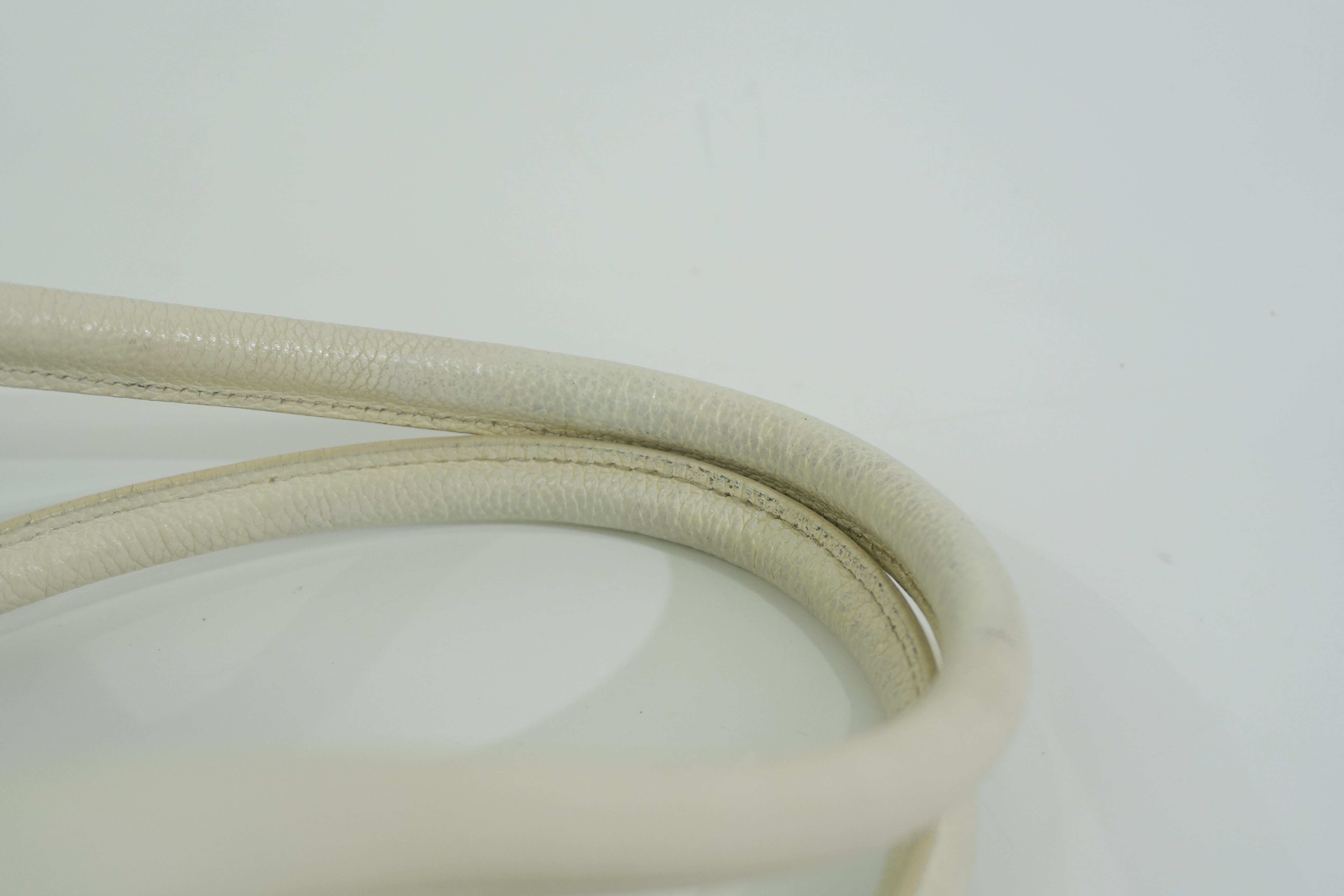 Pre-owned Chanel Caviar Skin Tote Bag White