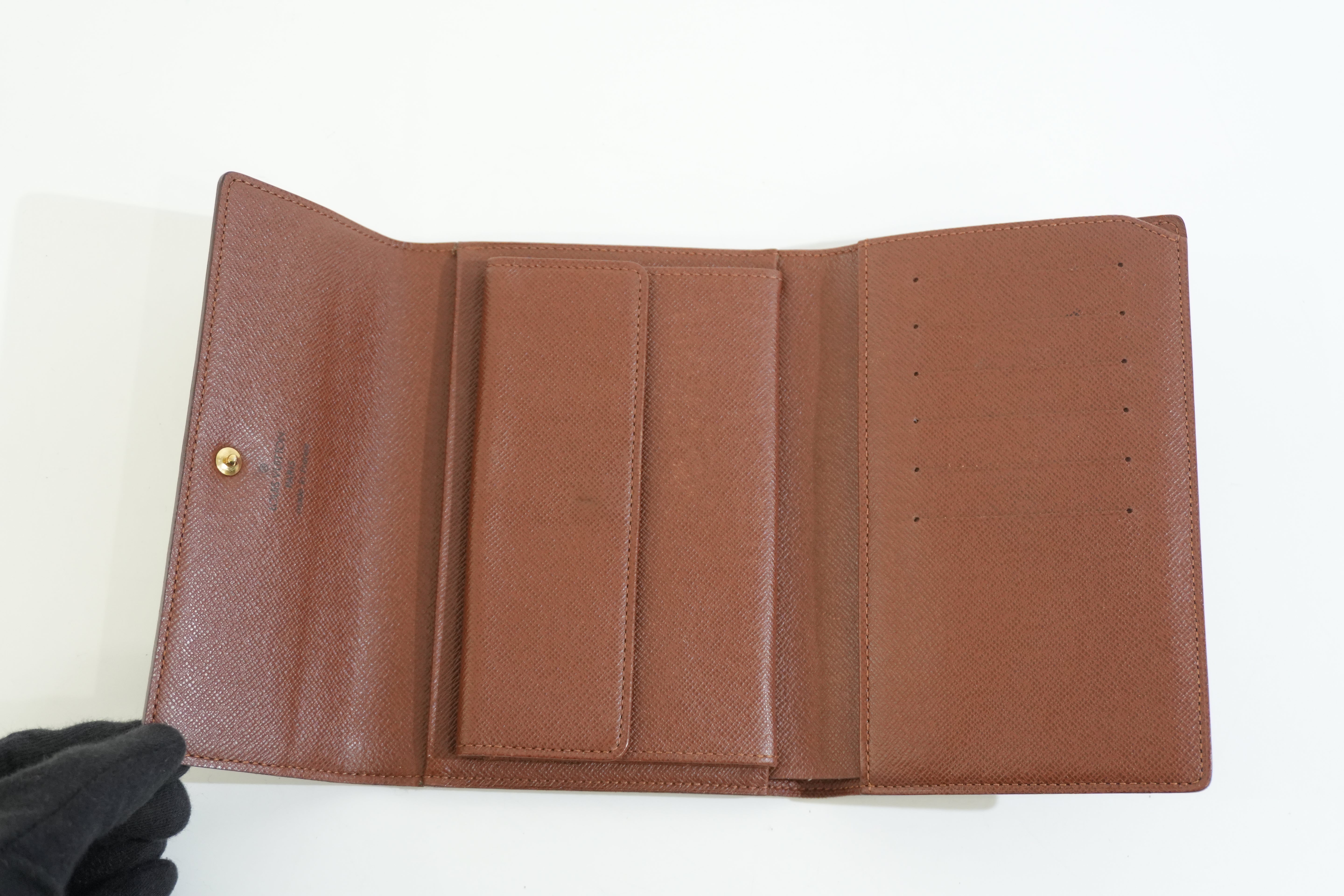 Pre-owned Louis Vuitton Monogram Short Wallet