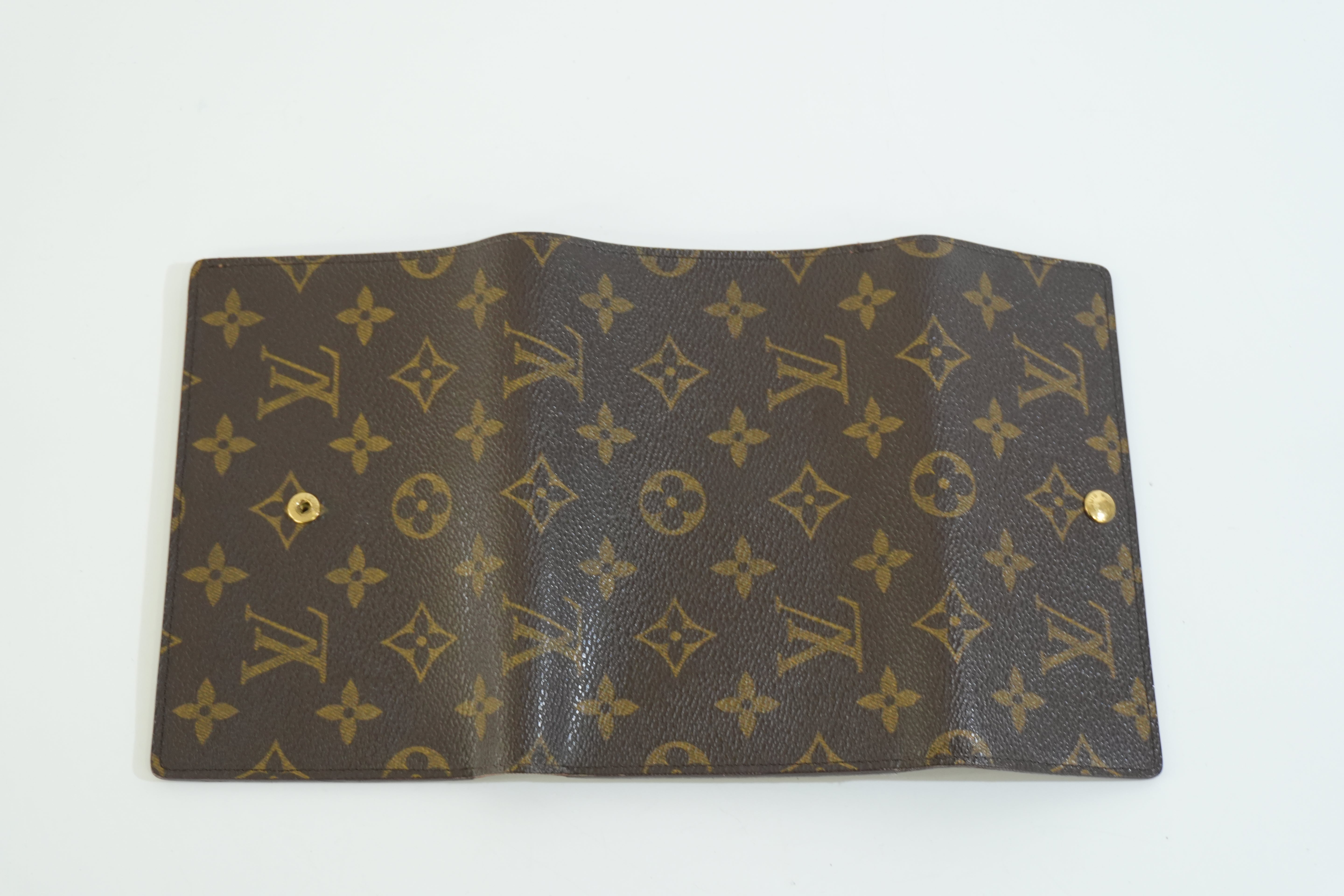 Pre-owned Louis Vuitton Monogram Short Wallet