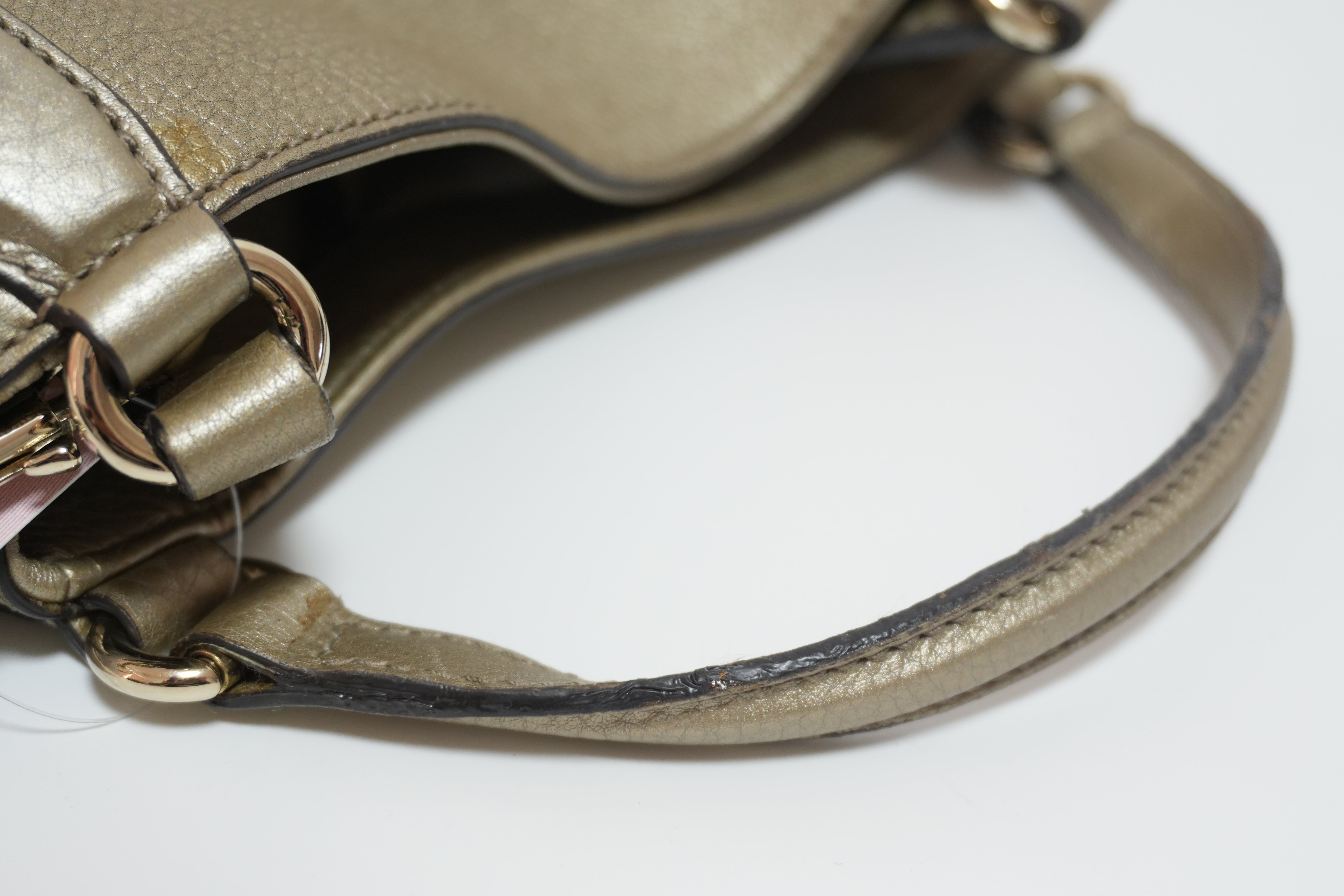 グッチ ソーホー メタリック 2way ショルダーバッグ シルバー 中古