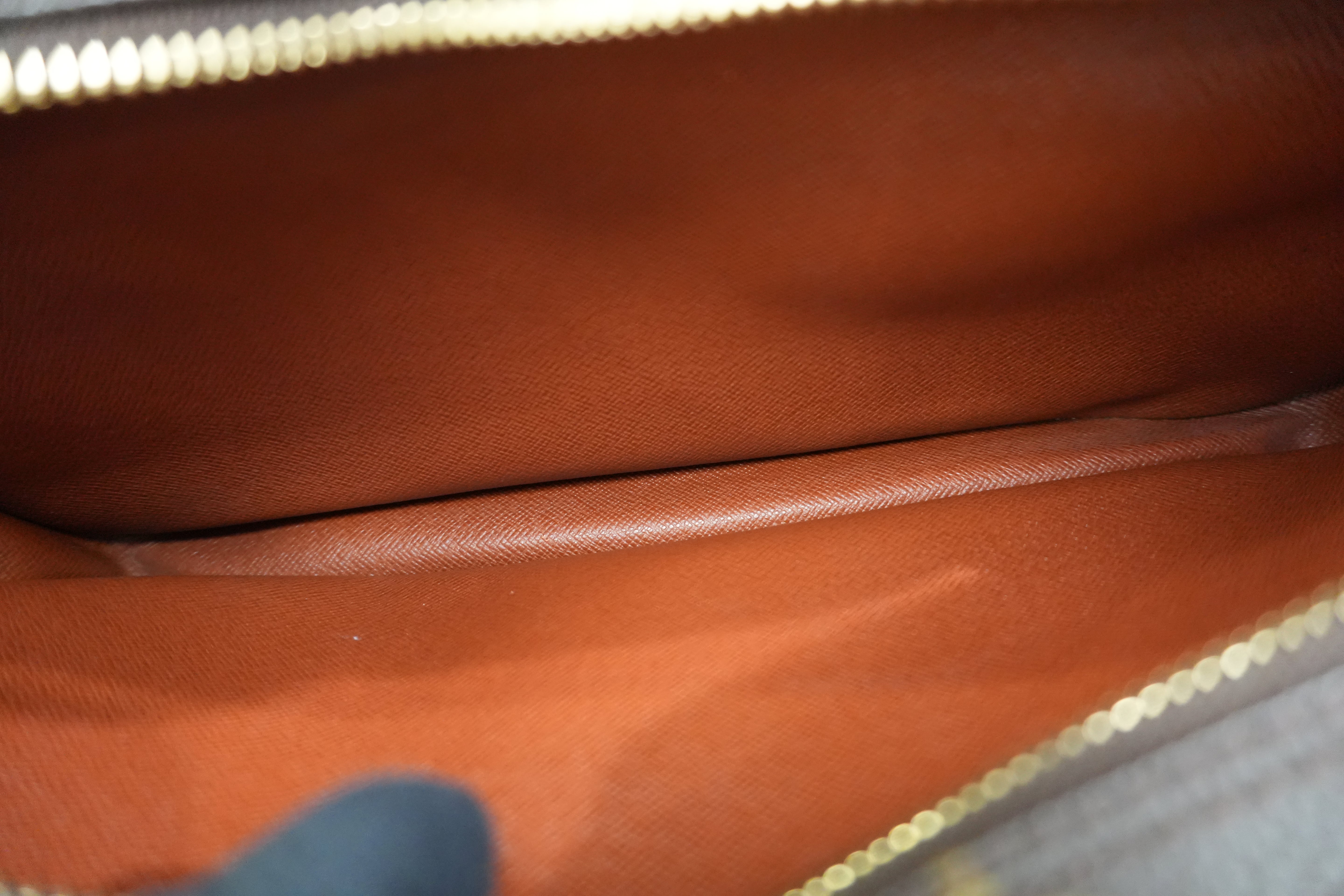 Pre-owned Louis Vuitton Monogram Nile Shoulder Bag