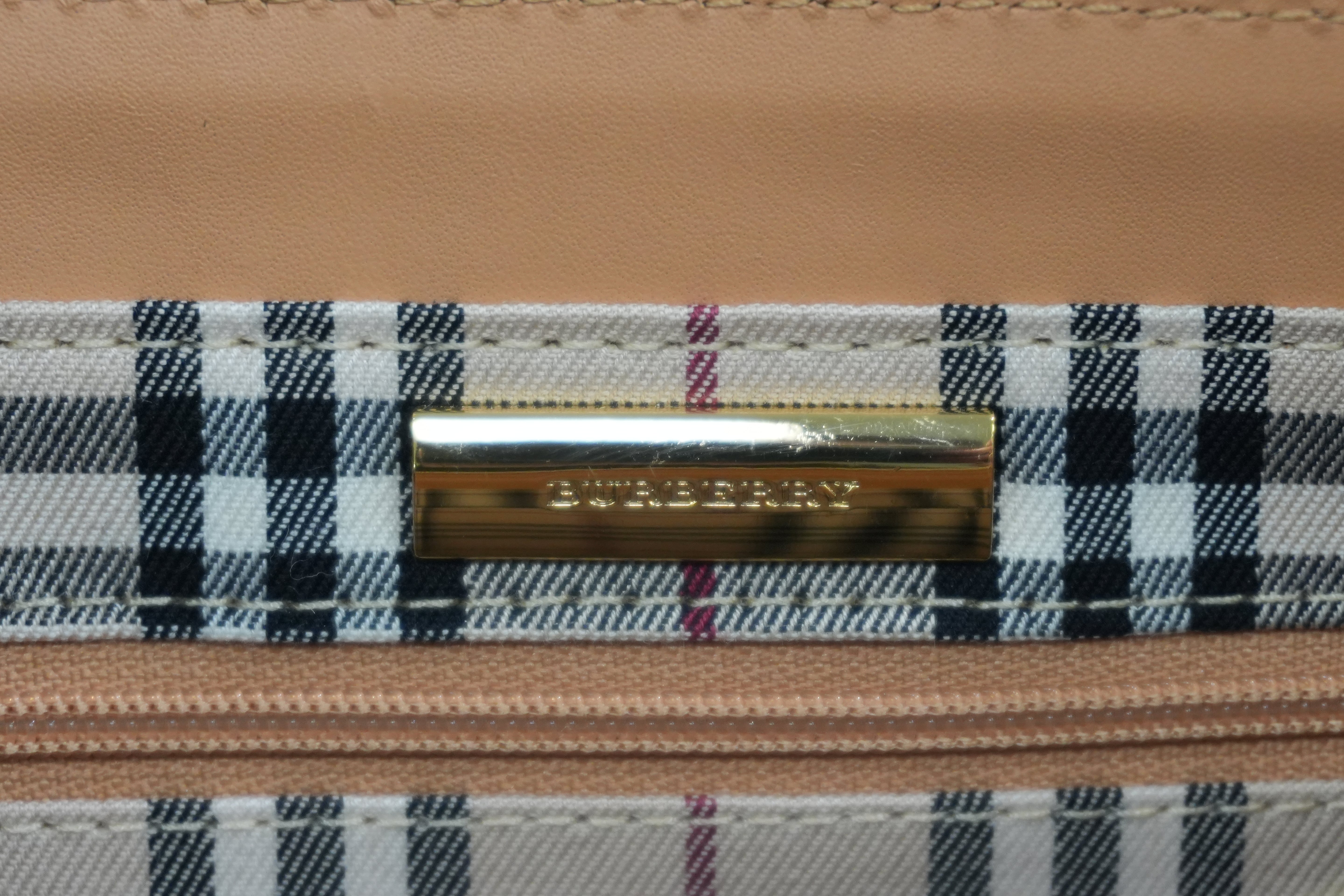 Pre-owned Burberry Handbag Beige Gold