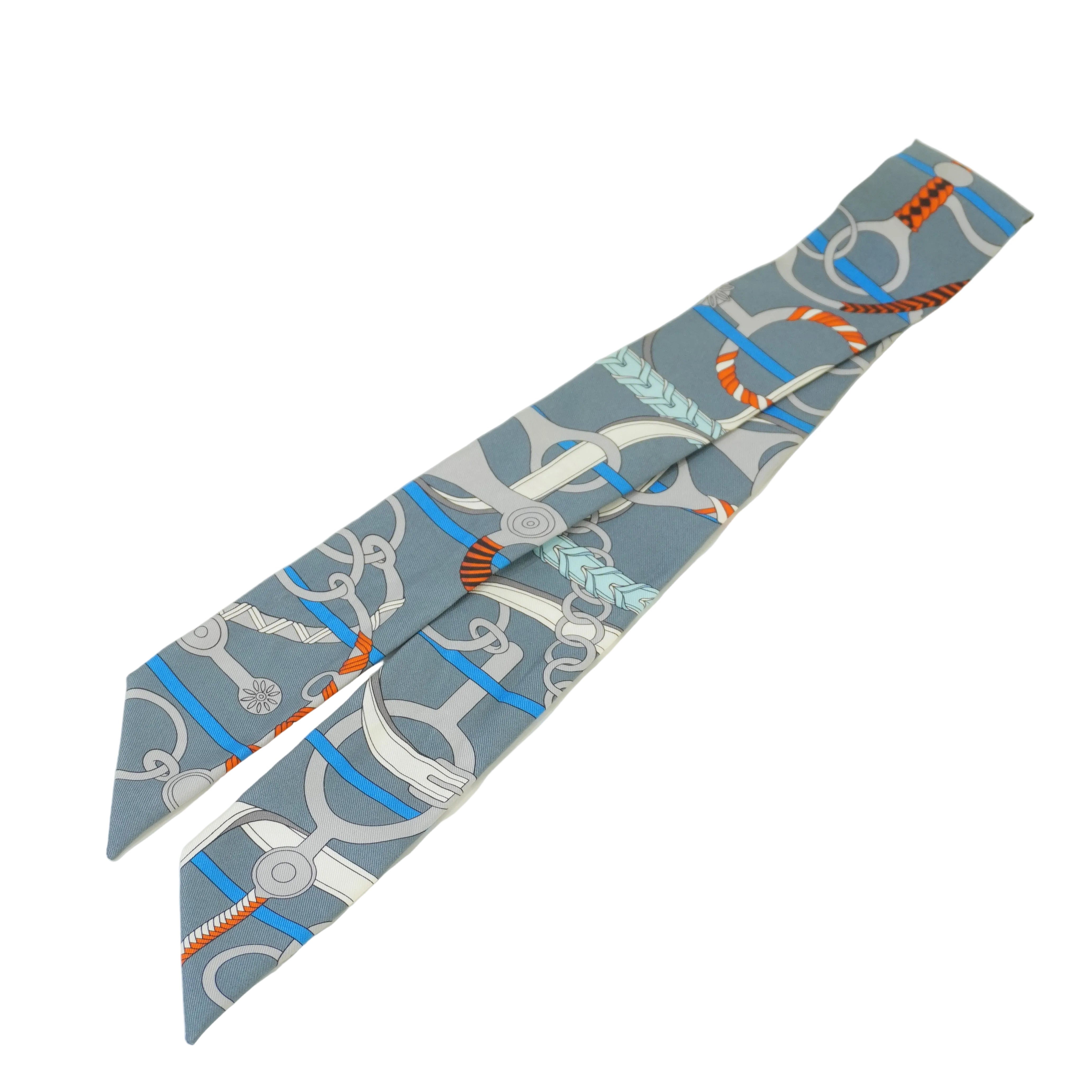 Pre-owned Hermes Silk Twilly Blue
